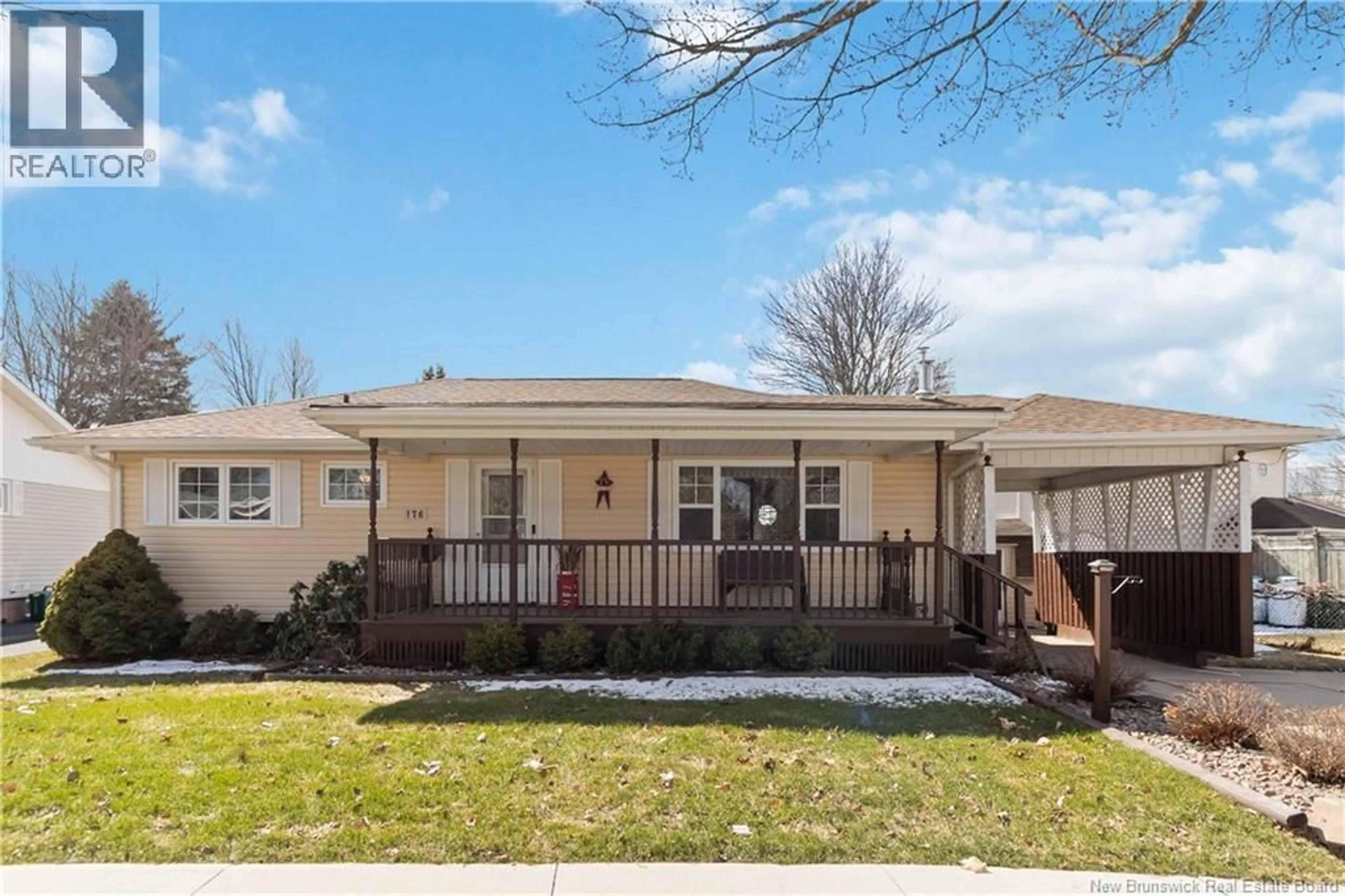 Home with vinyl exterior material, street for 176 BESSBOROUGH AVENUE, Moncton New Brunswick E1E1R1