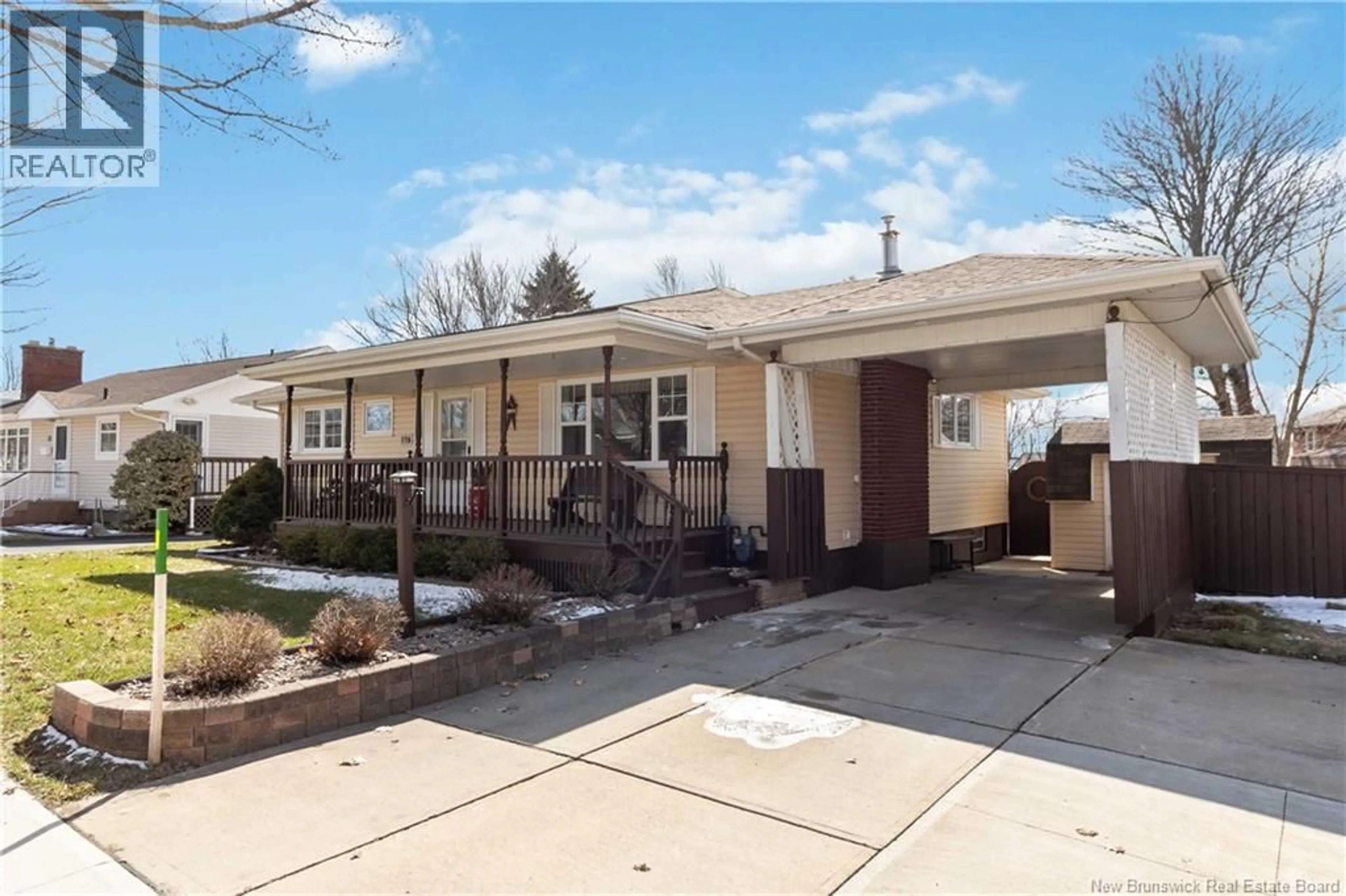 Home with vinyl exterior material, street for 176 BESSBOROUGH AVENUE, Moncton New Brunswick E1E1R1