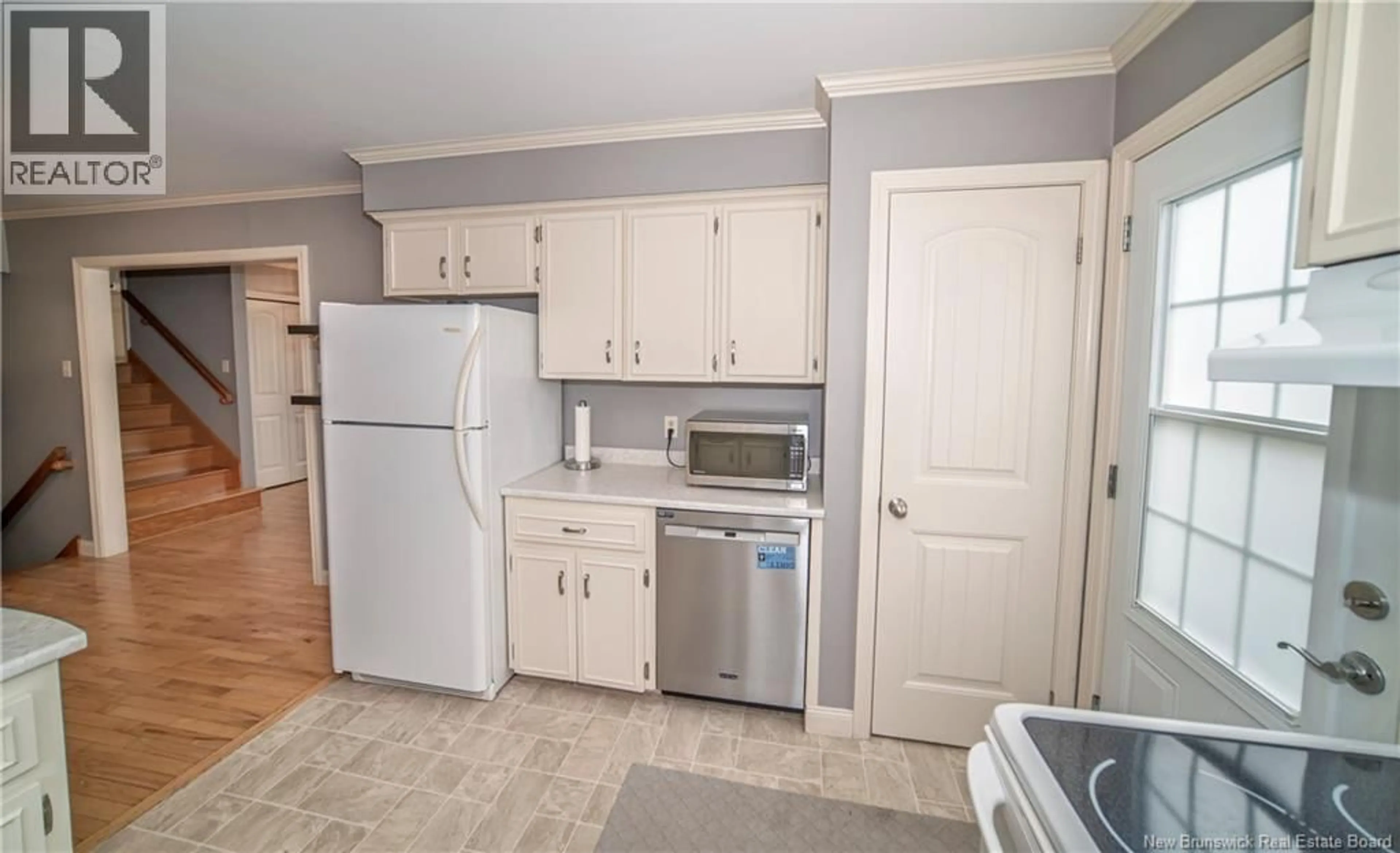 Standard kitchen, unknown for 132 PIERCY CRESCENT, Fredericton New Brunswick E3B7G3