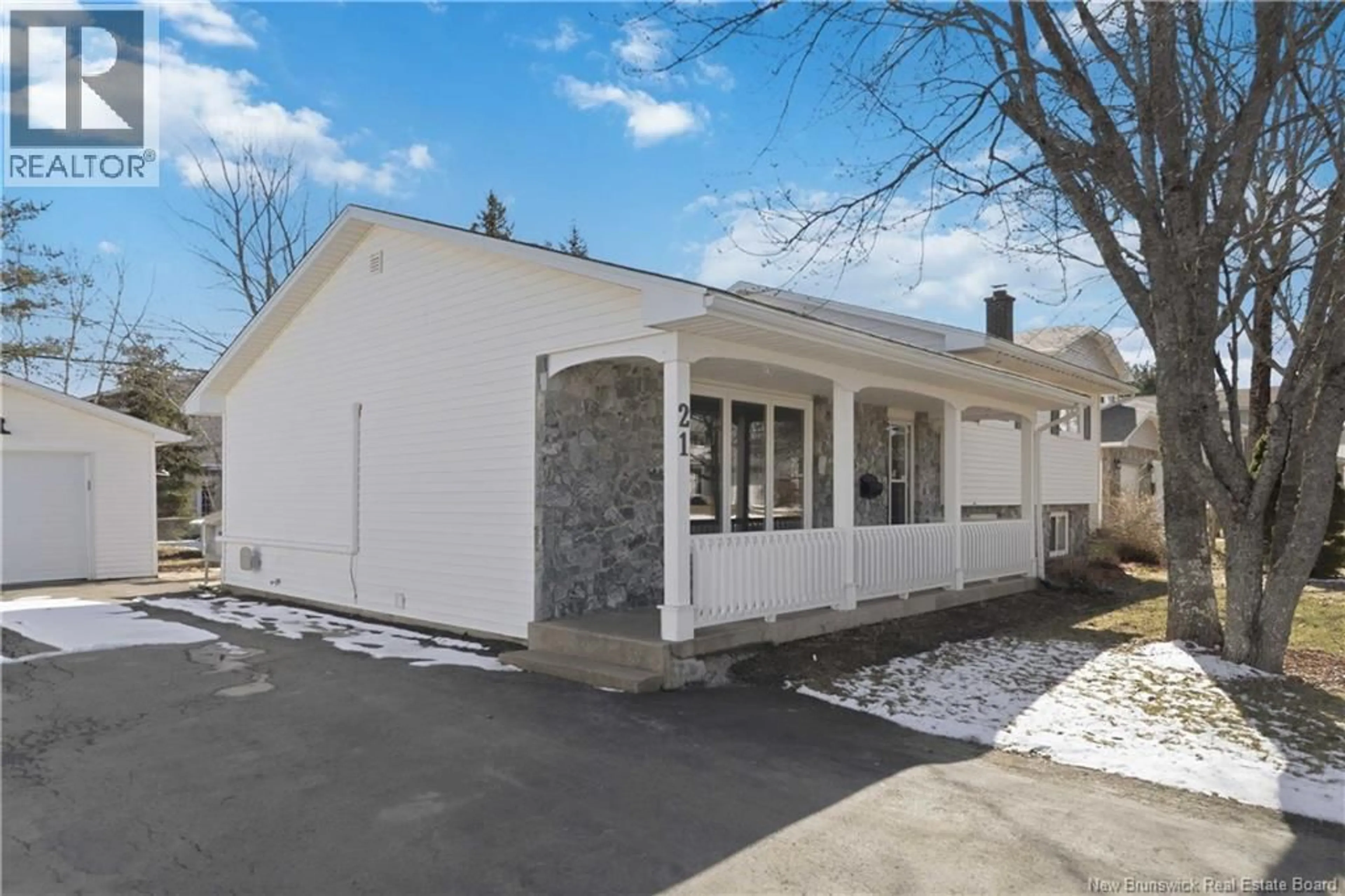Home with vinyl exterior material, street for 21 CHERRY COURT, Riverview New Brunswick E1B4K5