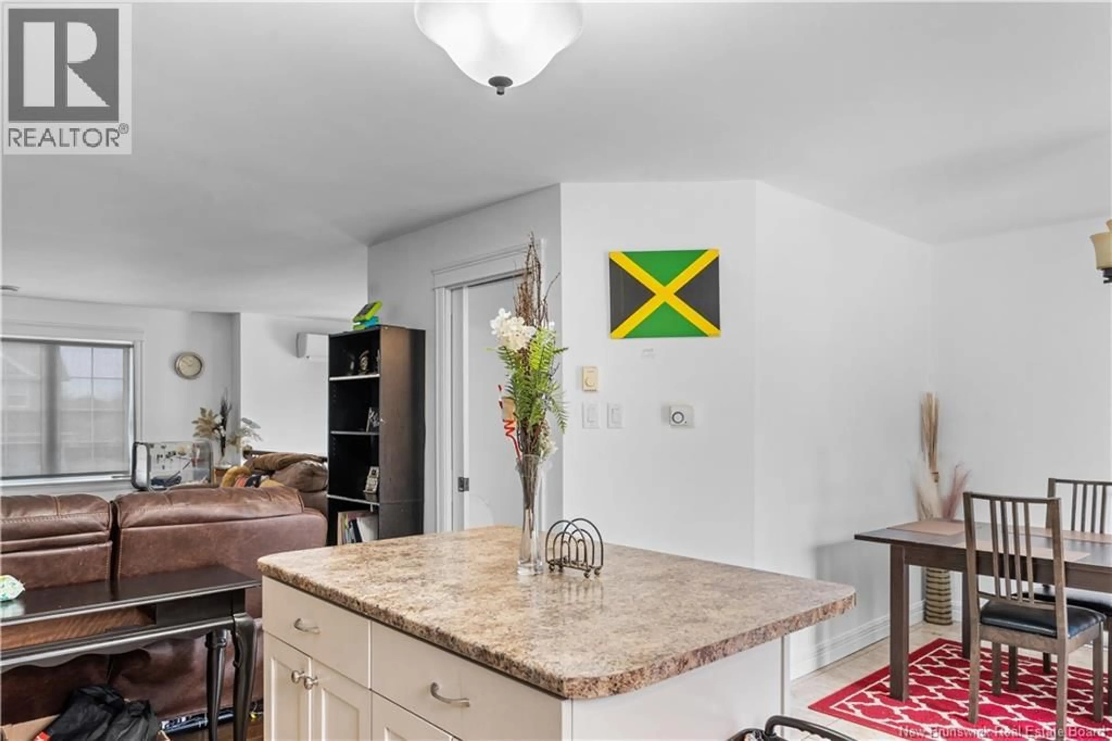 Open concept kitchen, unknown for 899 BERNARD STREET, Dieppe New Brunswick E1A4S6