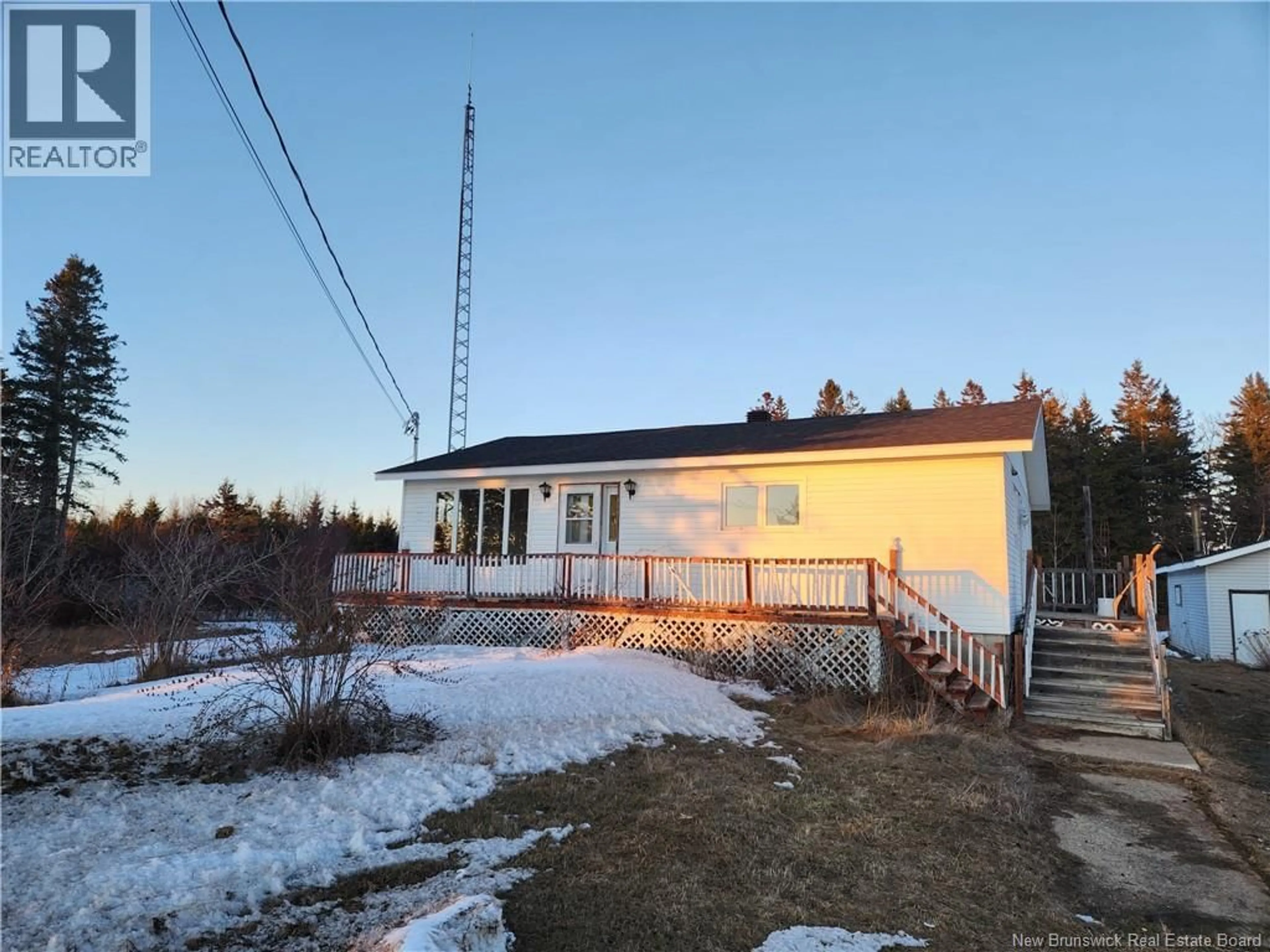 A pic from outside/outdoor area/front of a property/back of a property/a pic from drone, building for 3109 RUE MORAIS, Bas-Caraquet New Brunswick E1W6A5