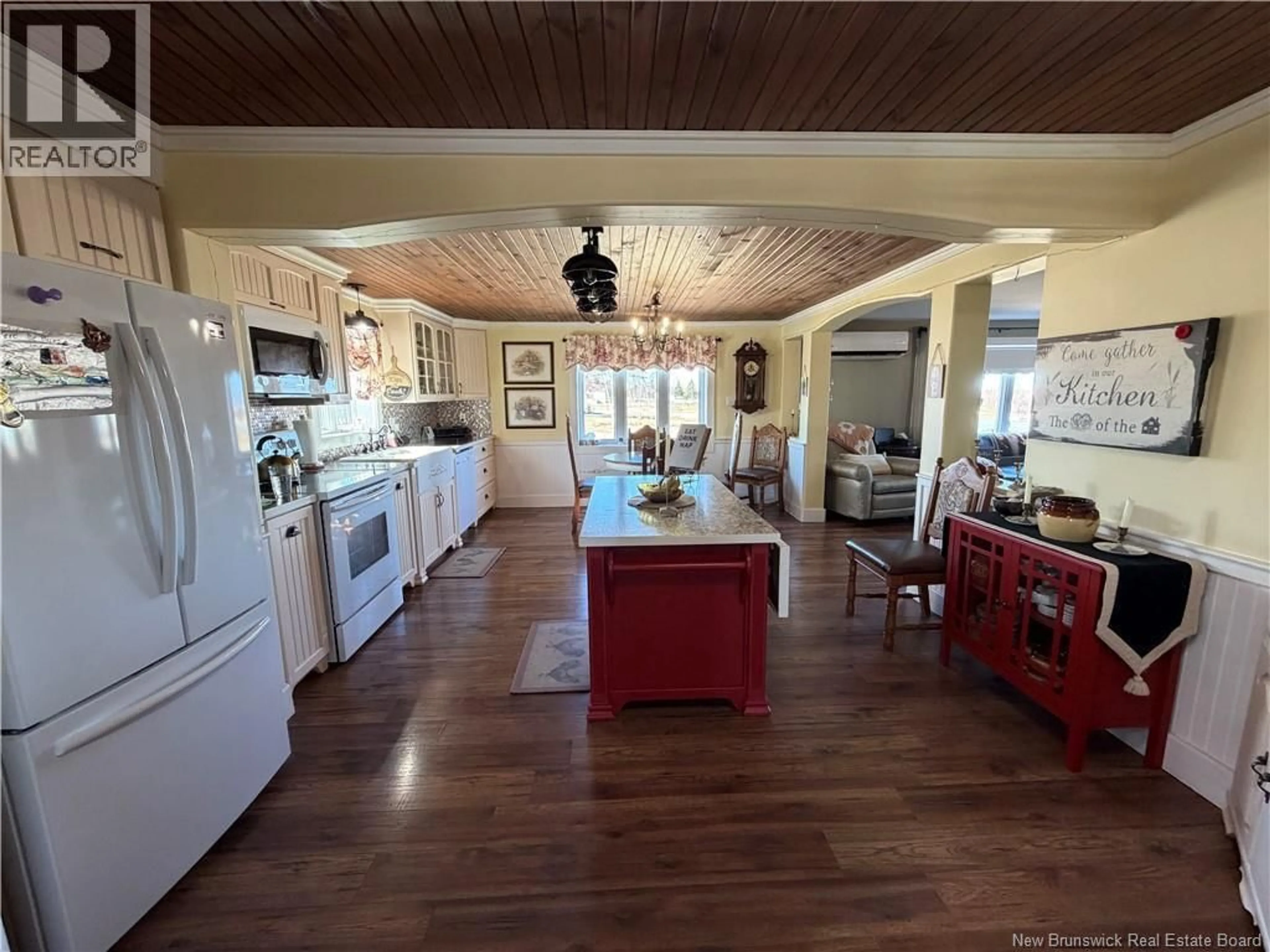 Open concept kitchen, unknown for 4993 ROUTE 117 HWY, Escuminac New Brunswick E9A1R4