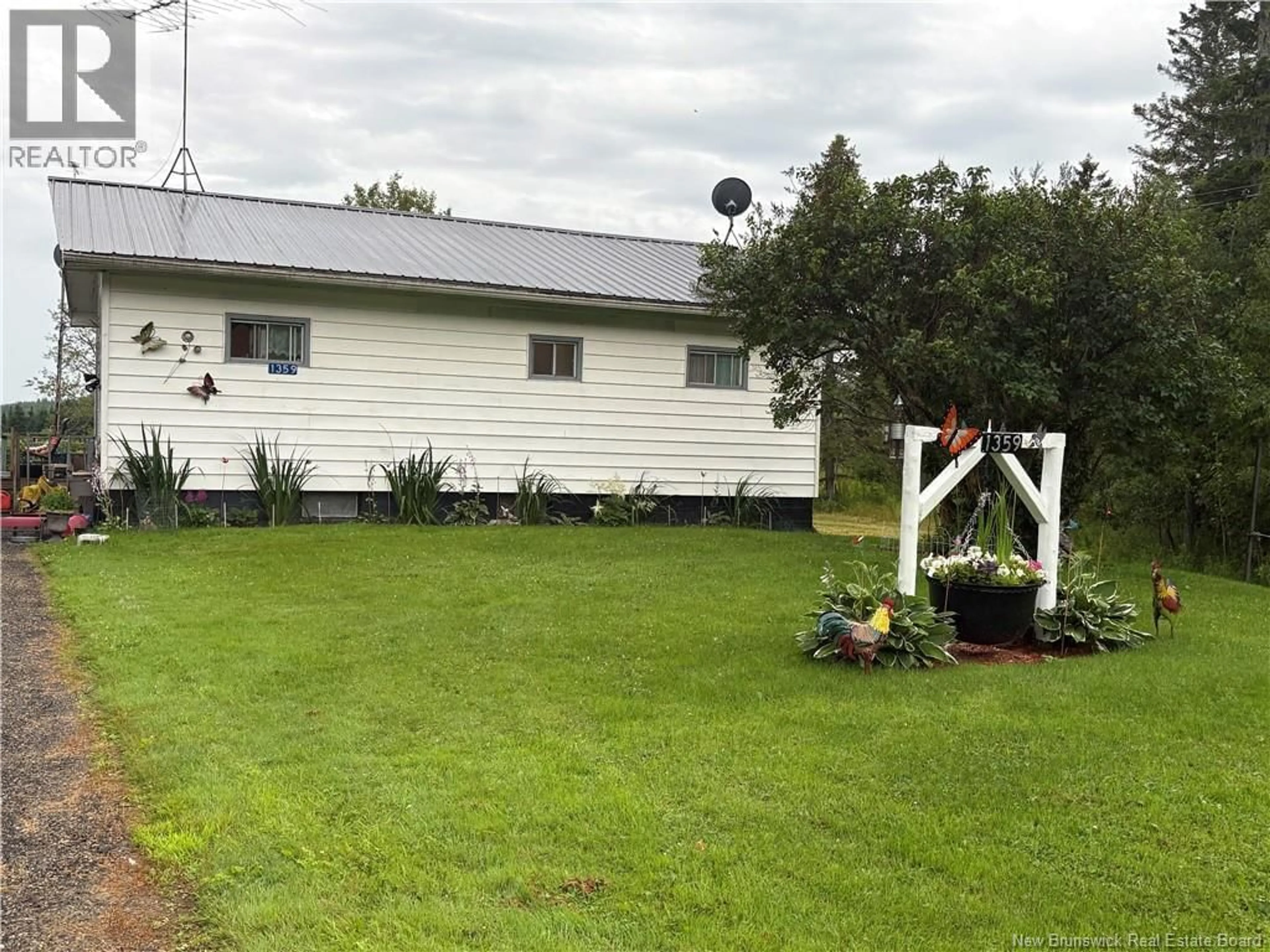 A pic from outside/outdoor area/front of a property/back of a property/a pic from drone, unknown for 1359 ROUTE 110, Royalton New Brunswick E7K2C8