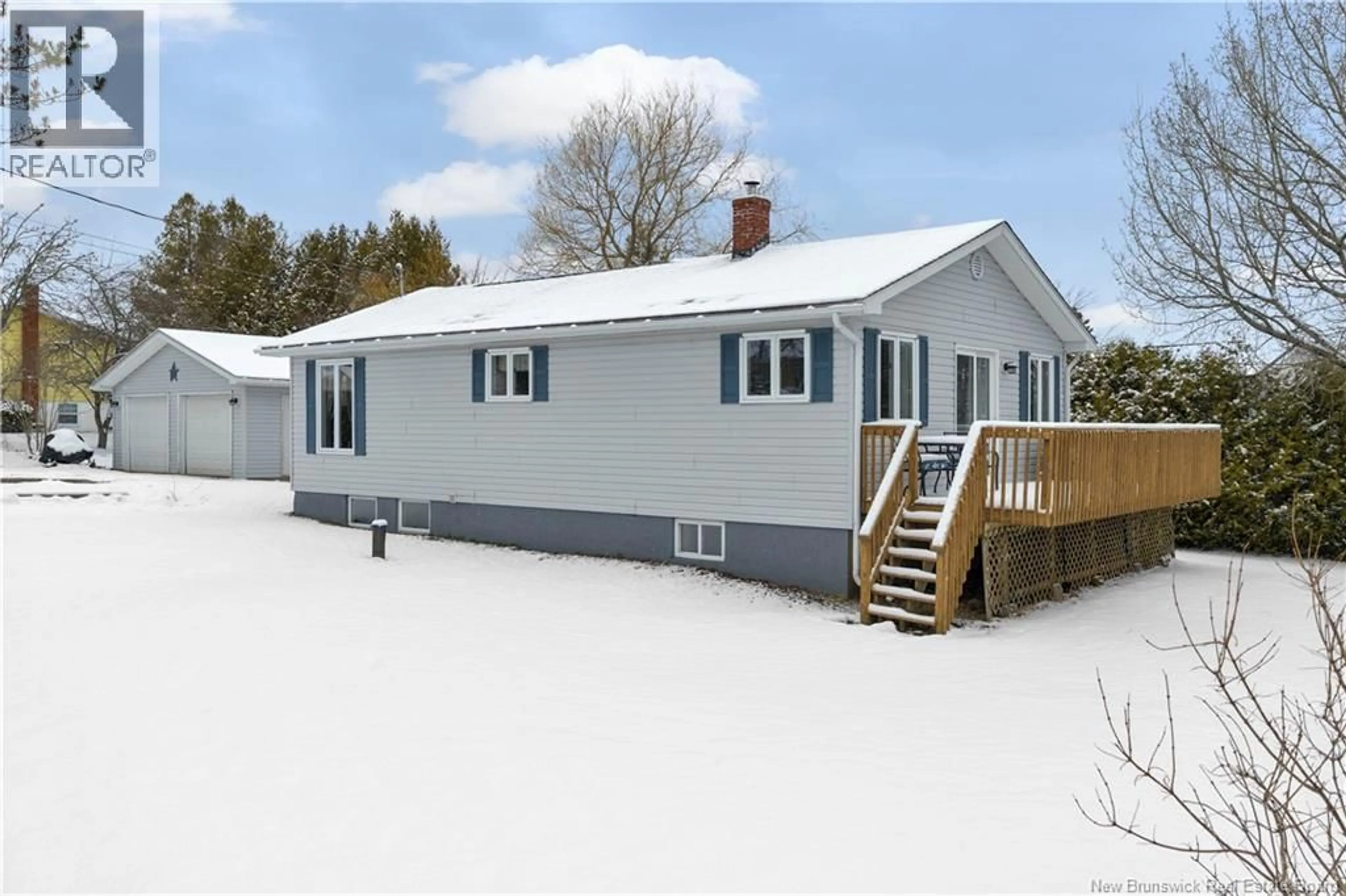 Home with vinyl exterior material, unknown for 12 MURRAY STREET, Grand Bay-Westfield New Brunswick E5K1C6