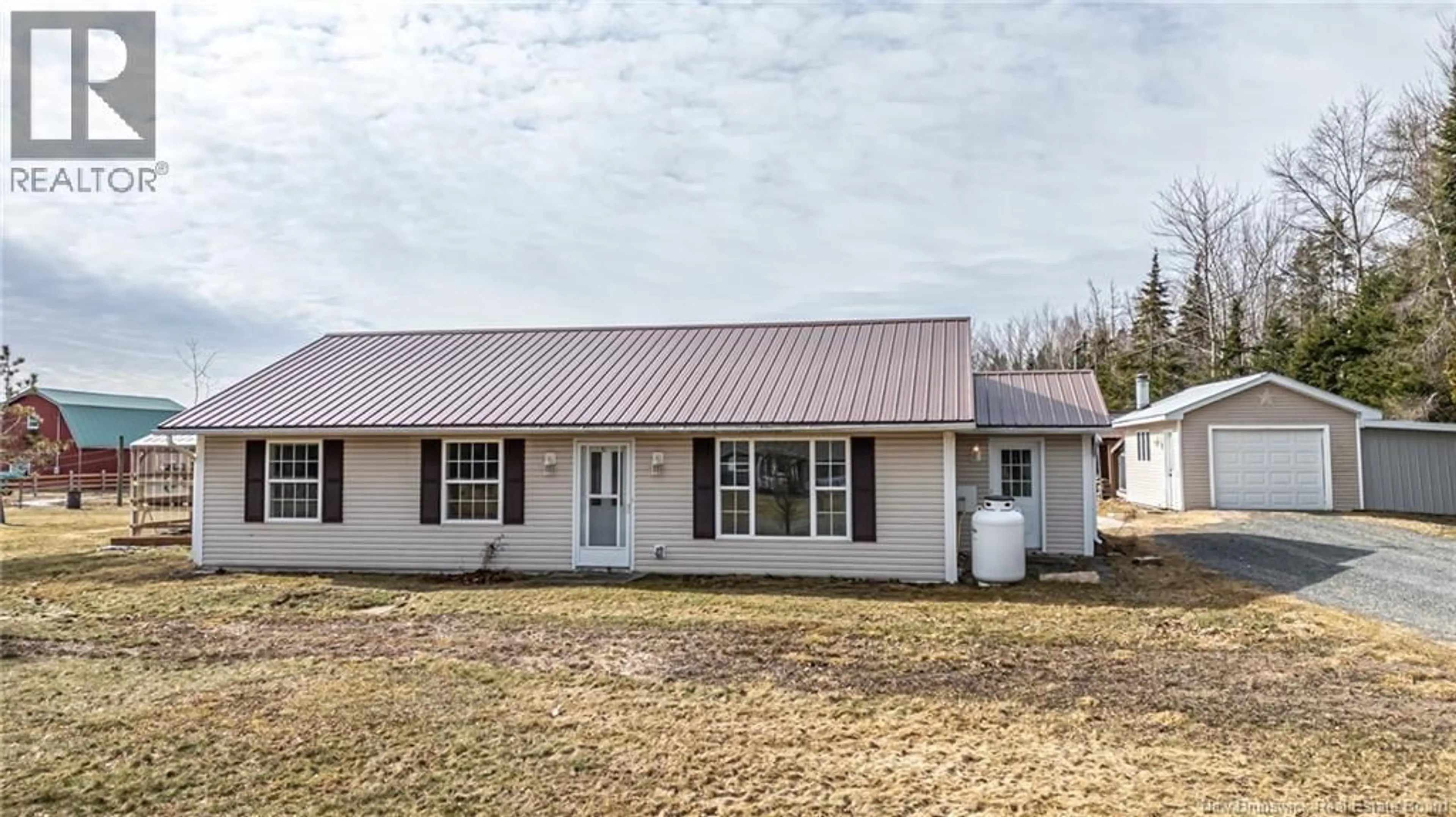 Home with vinyl exterior material, building for 1649 655 ROUTE, Rusagonis New Brunswick E3B8H4