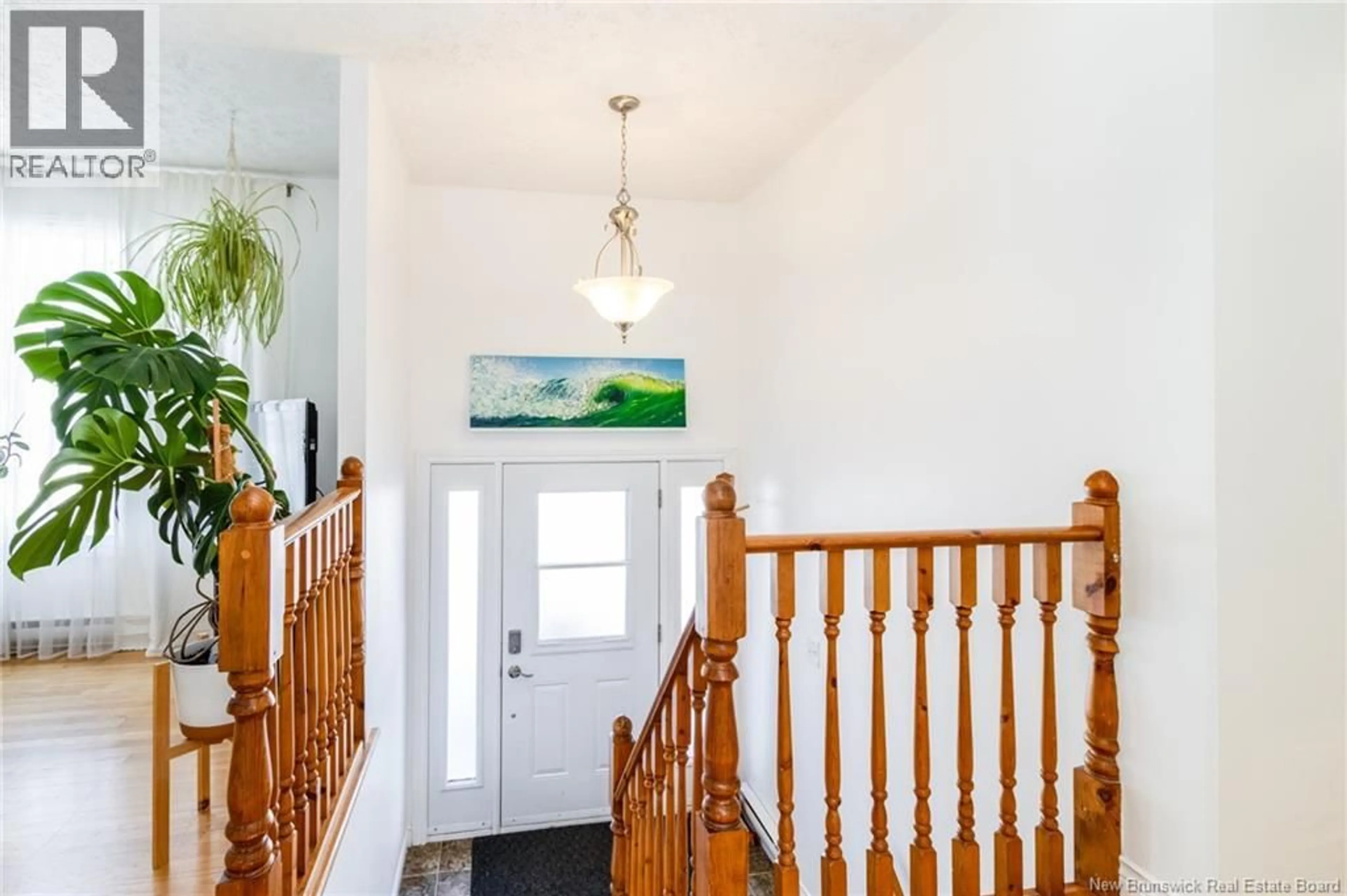 Indoor foyer for 19 MOOERS DRIVE, Fredericton New Brunswick E3C1K9