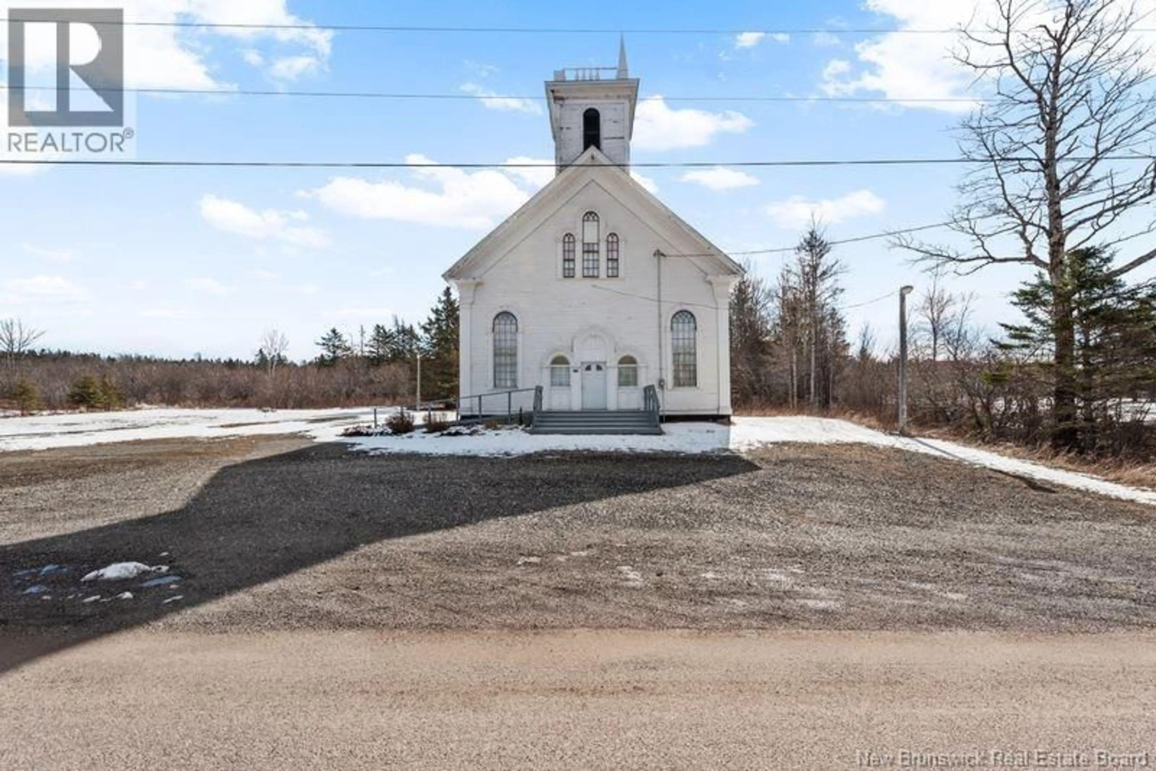 Unknown for 32 MARY'S POINT ROAD, Harvey Bank New Brunswick E4H2N1