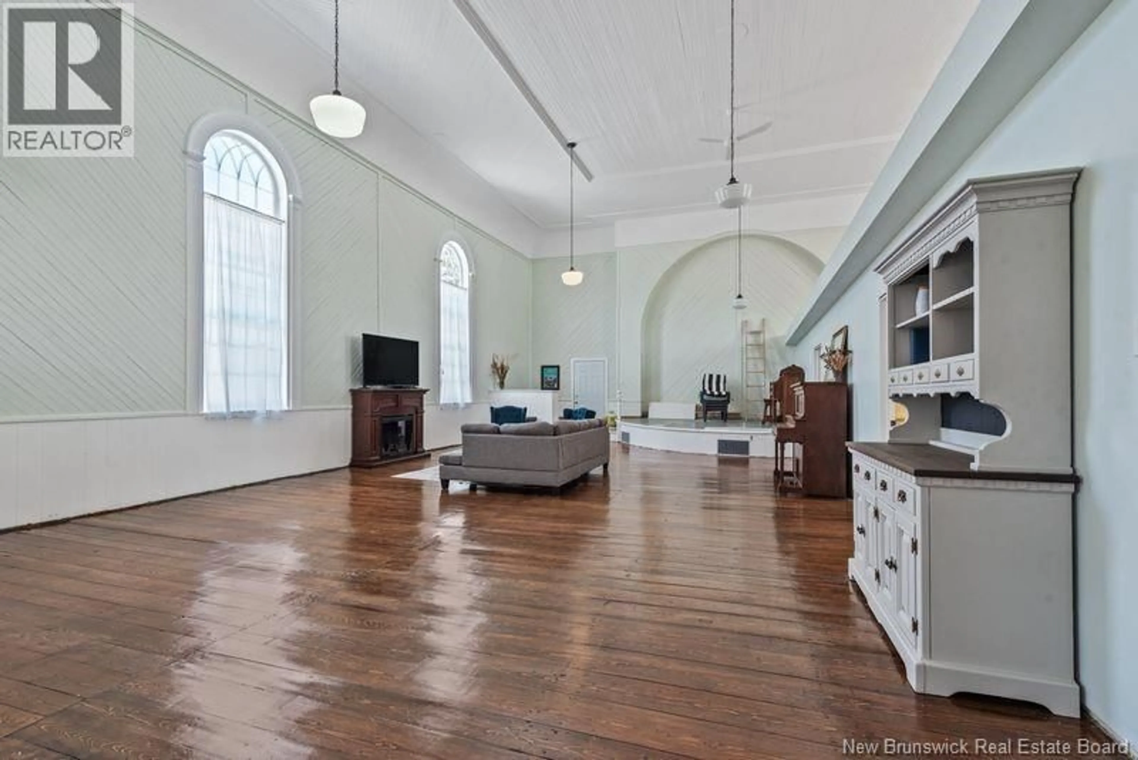 Indoor foyer for 32 MARY'S POINT ROAD, Harvey Bank New Brunswick E4H2N1