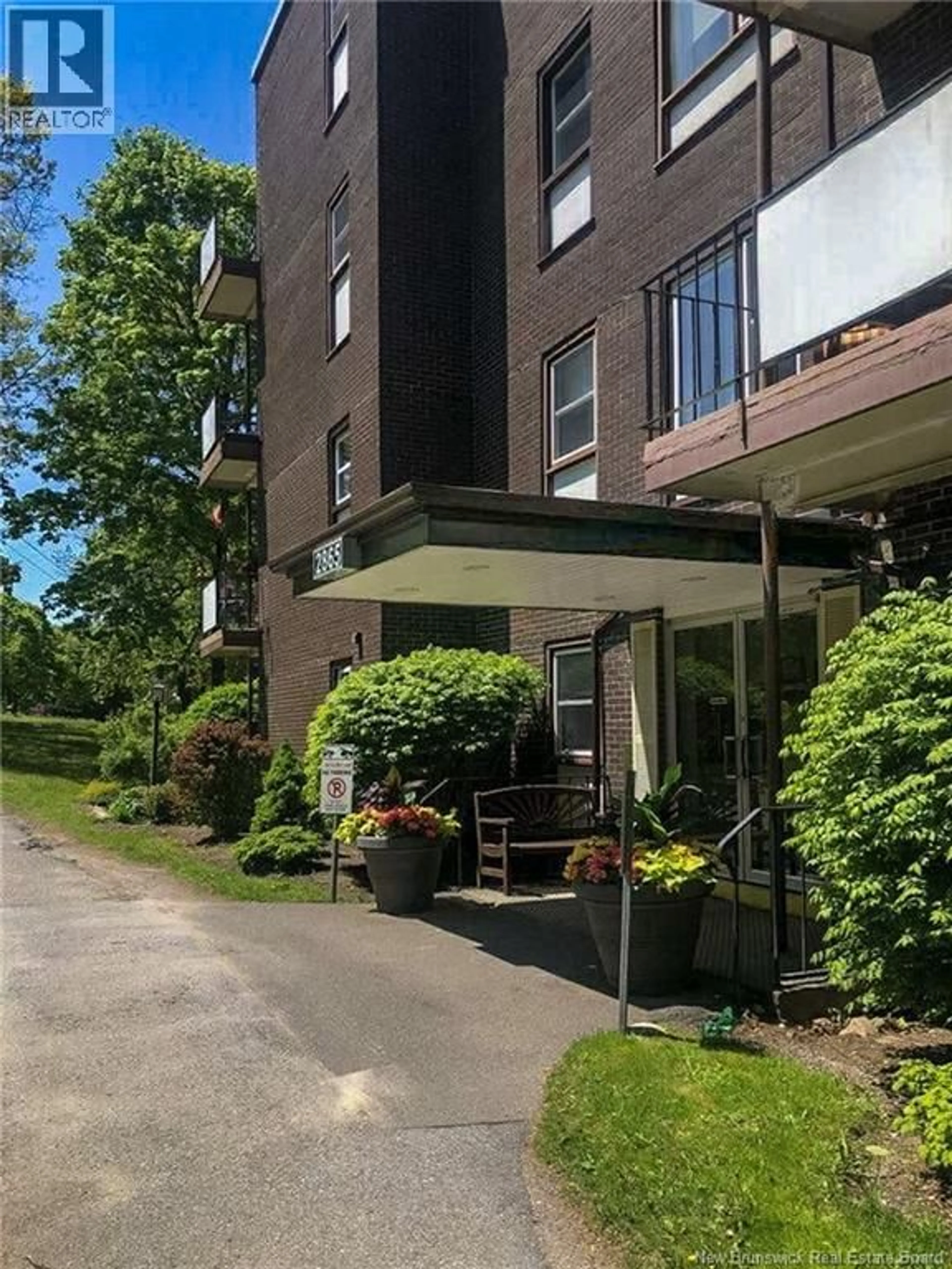 Indoor foyer for 25 - 2865 ROTHESAY ROAD, Rothesay New Brunswick E2E5V1