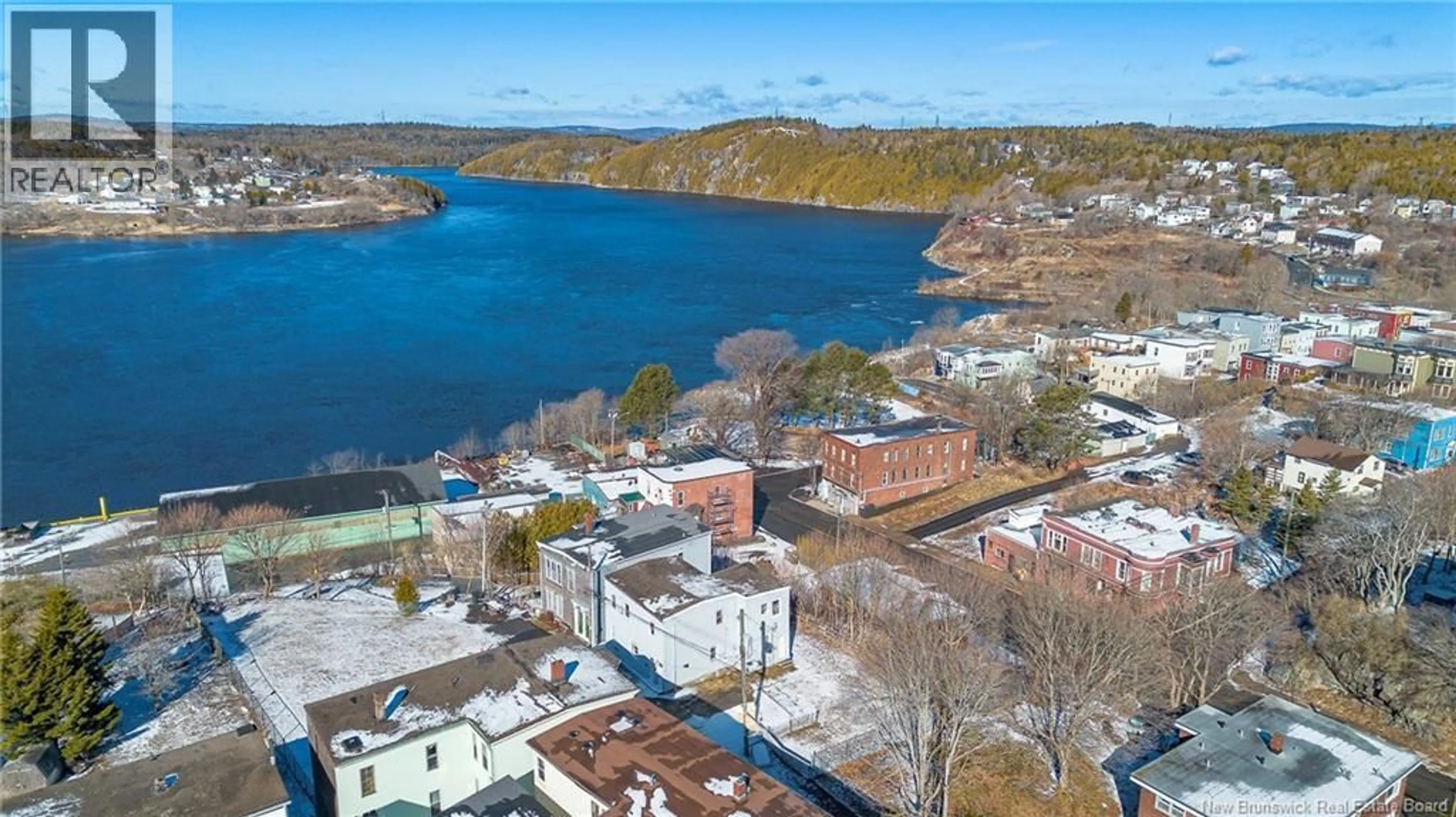 A pic from outside/outdoor area/front of a property/back of a property/a pic from drone, water/lake/river/ocean view for 21 VICTORIA LANE, Saint John New Brunswick E2K1A1