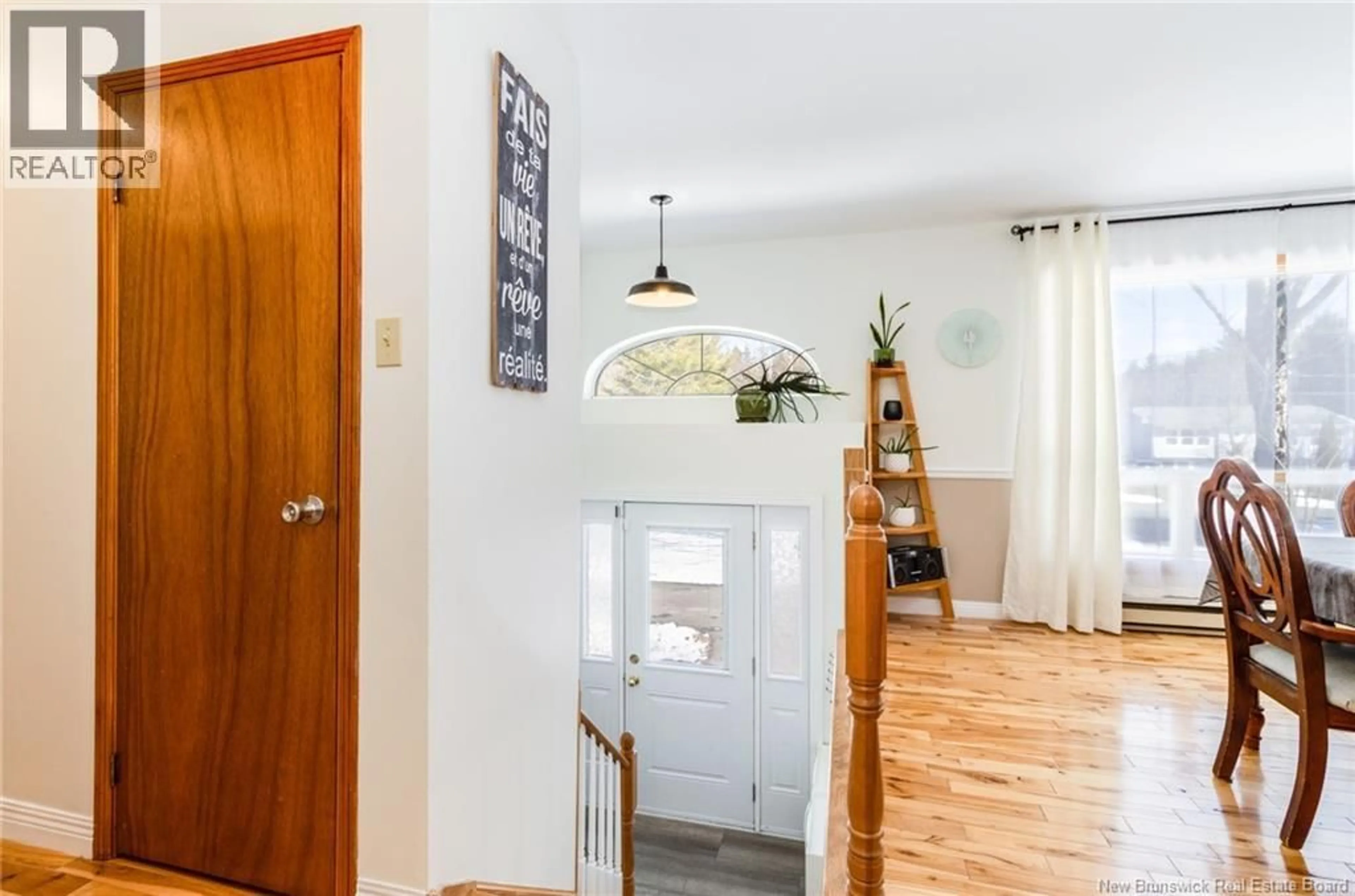 Indoor entryway for 25 BURTON EVERGREEN DRIVE, Burton New Brunswick E2V3E4