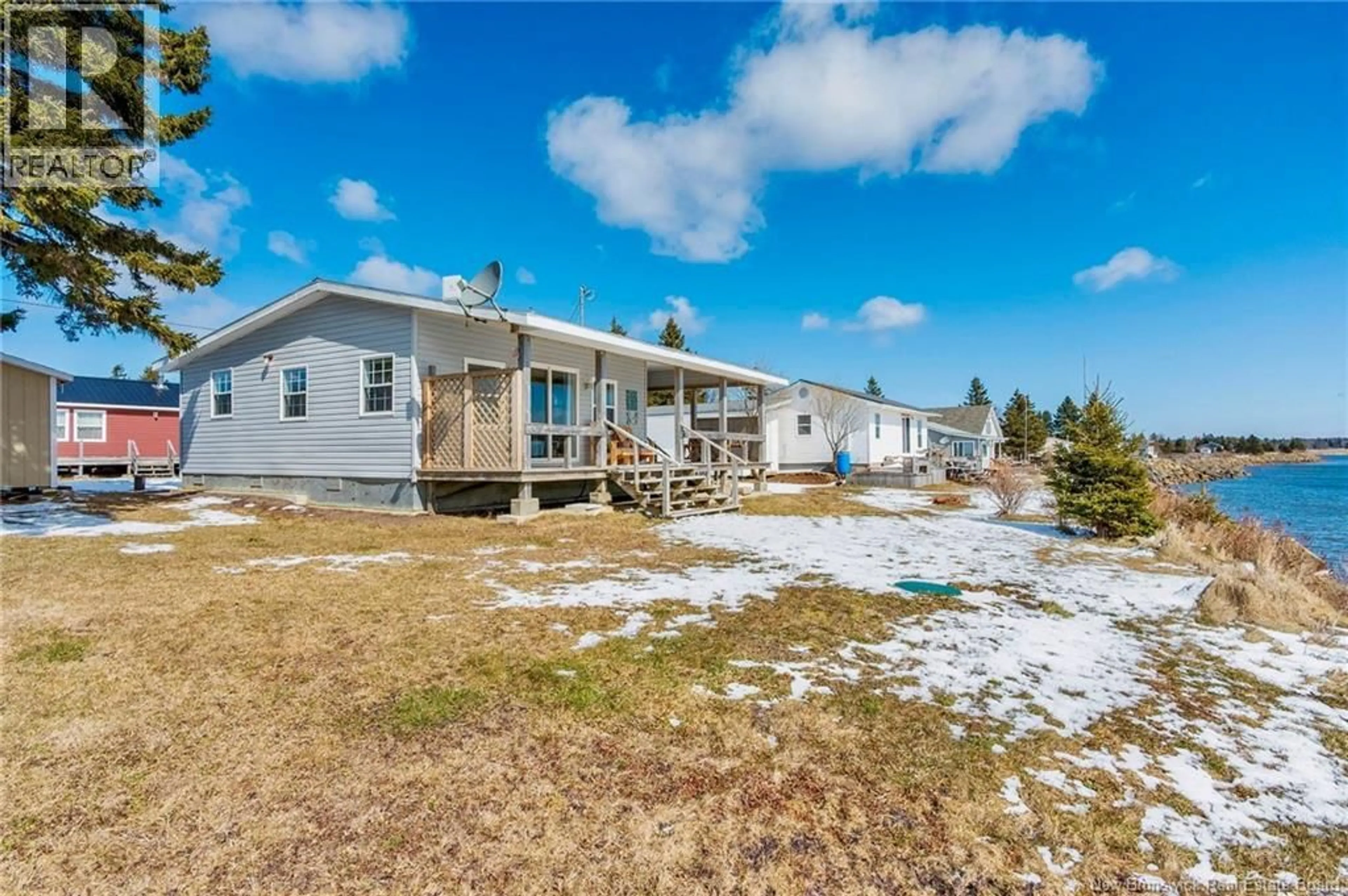 A pic from outside/outdoor area/front of a property/back of a property/a pic from drone, water/lake/river/ocean view for 95 HICKS BEACH ROAD, Upper Cape New Brunswick E4L3E7