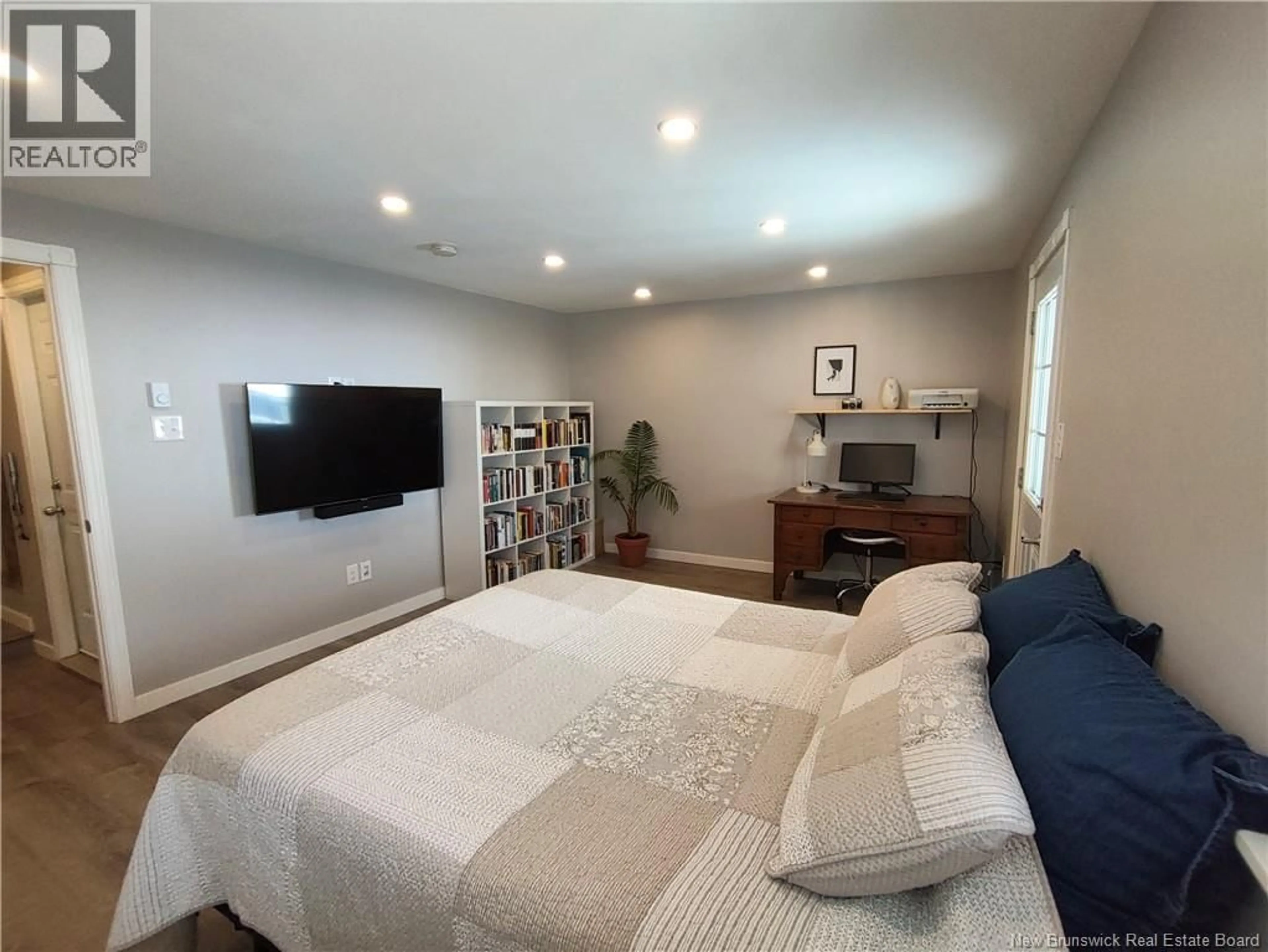 A pic of a room for 16 HARDING STREET, Saint John New Brunswick E2L1T6