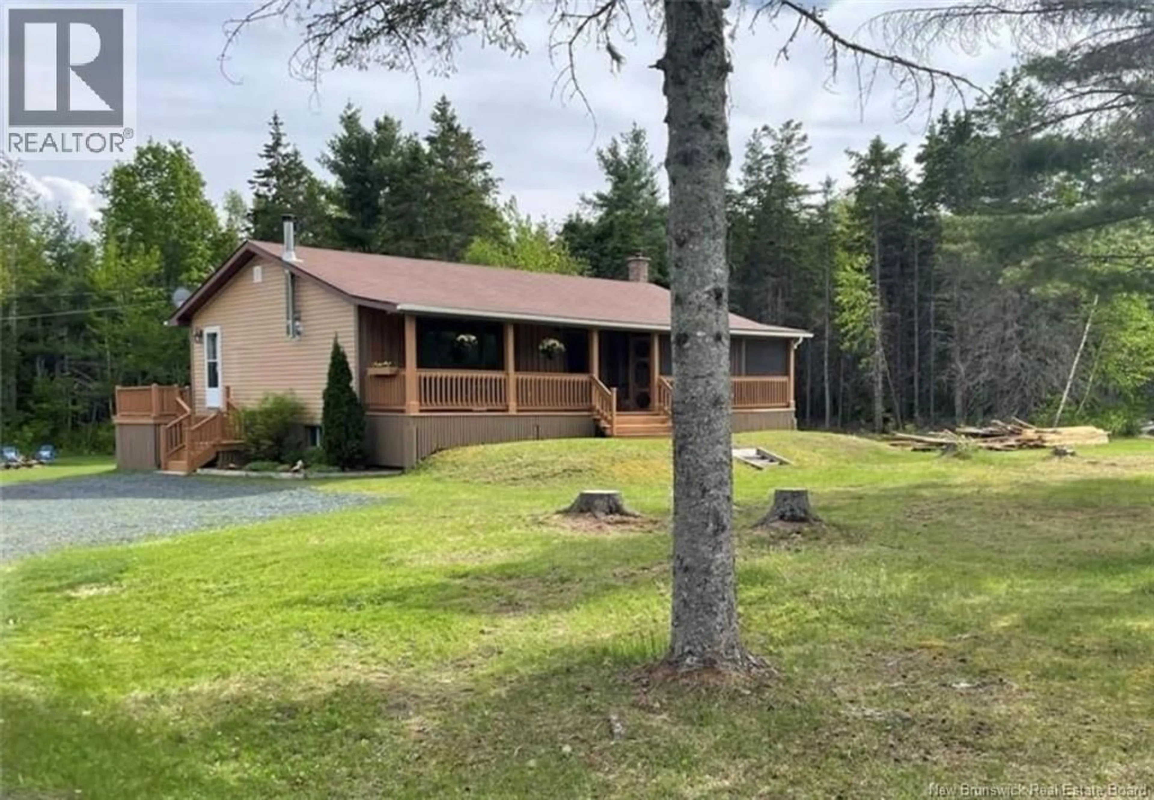 A pic from outside/outdoor area/front of a property/back of a property/a pic from drone, unknown for 4415 ROUTE 480, Acadieville New Brunswick E4Y1Z6