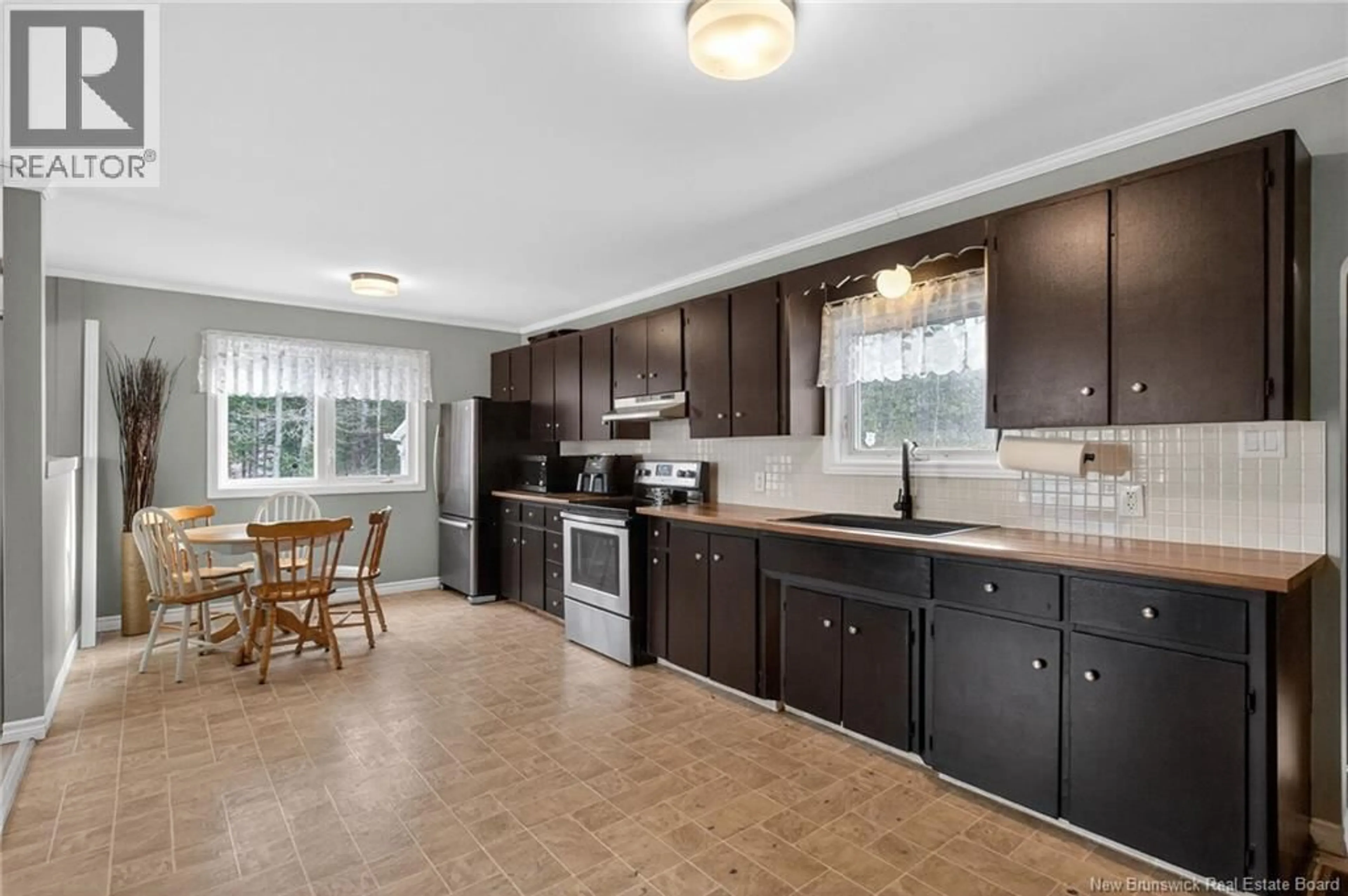 Open concept kitchen, ceramic/tile floor for 2316 ROUTE 112 ROUTE, Salisbury New Brunswick E1J2A1