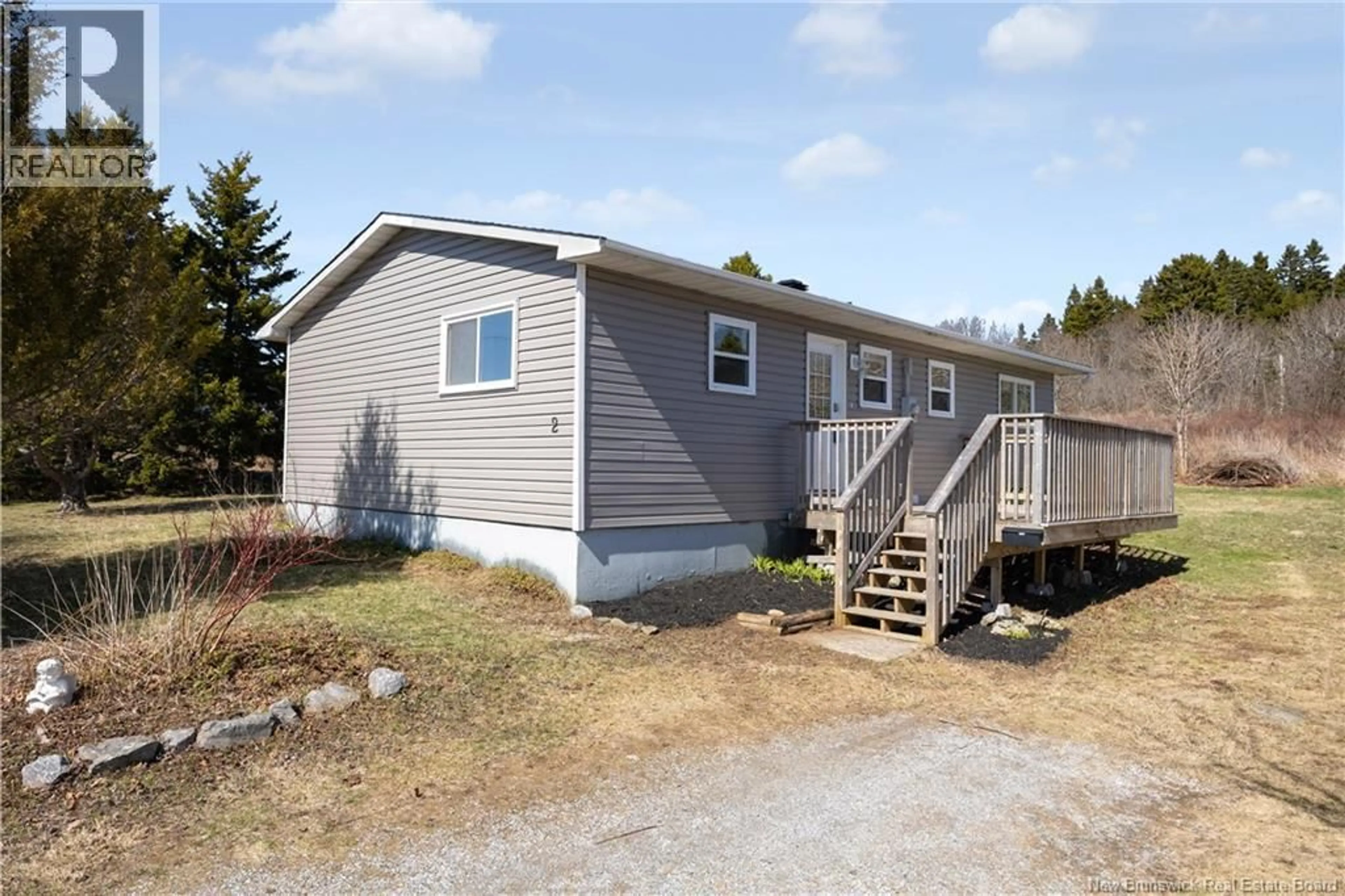 Home with vinyl exterior material, unknown for 60 EDEN STREET, Saint John New Brunswick E2P1C3