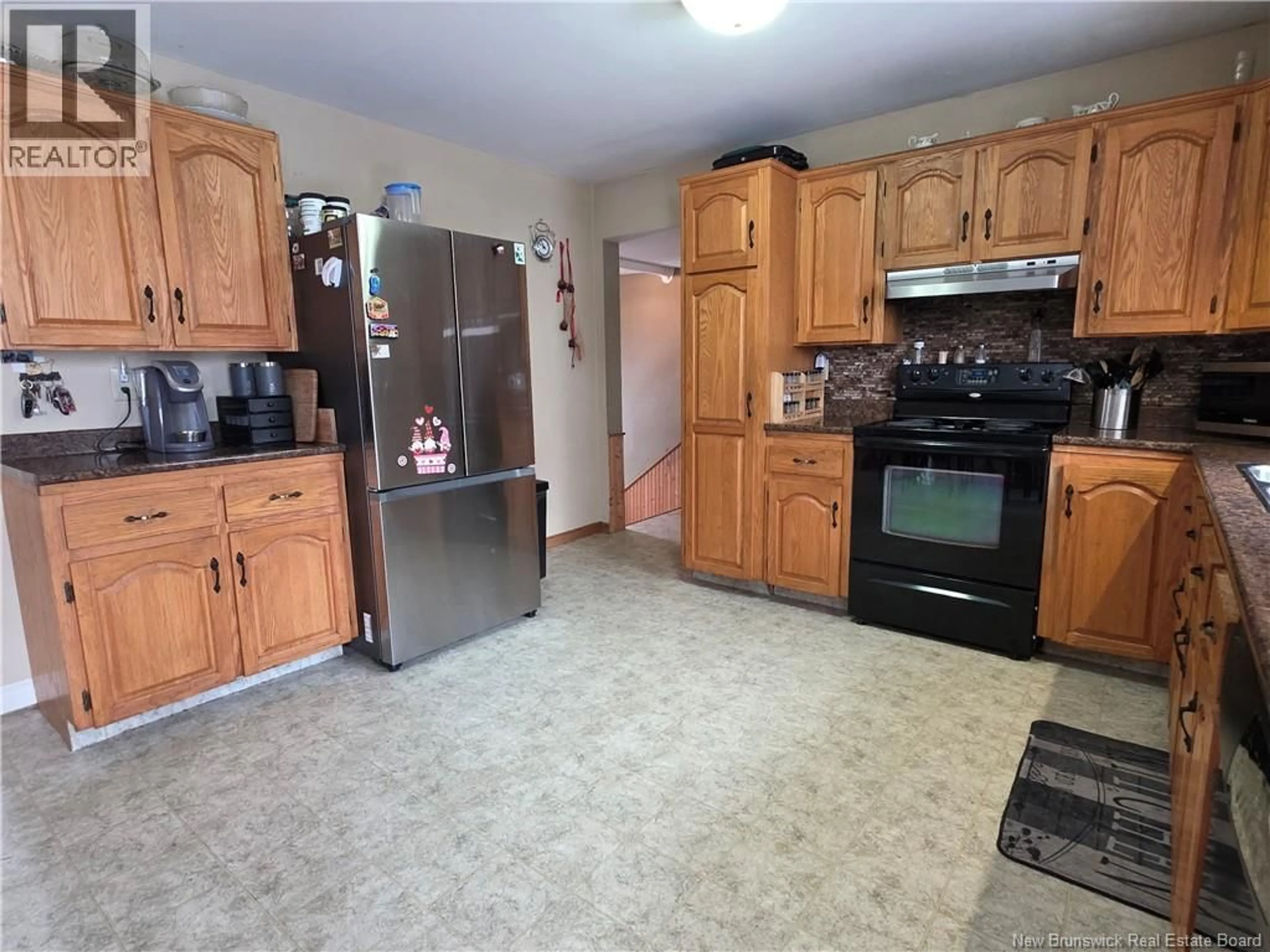 Standard kitchen, unknown for 165 LIBERTY CRESCENT, Moncton New Brunswick E1A6K6