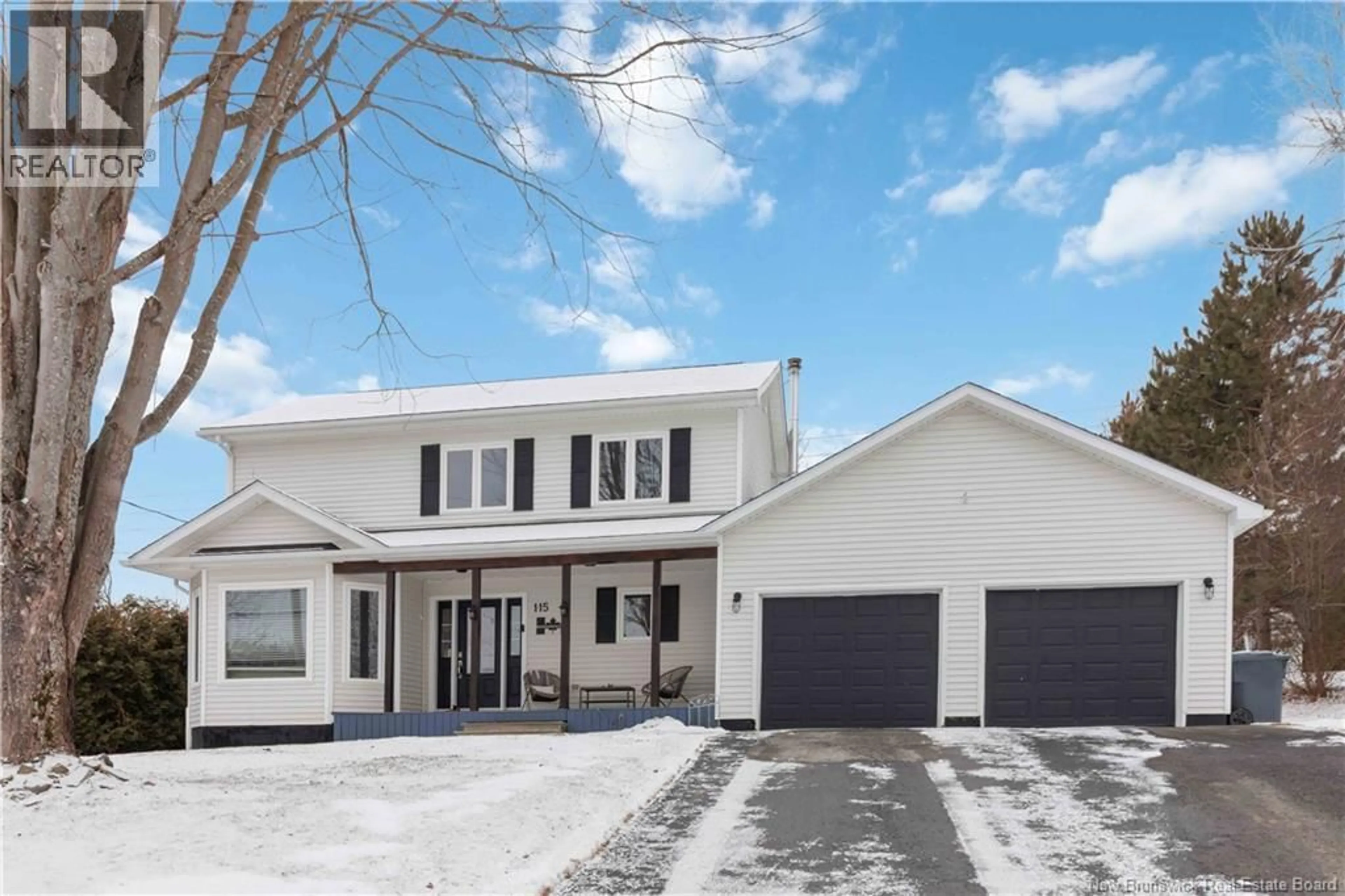 Home with vinyl exterior material, street for 115 JULES DRIVE, Woodstock New Brunswick E7M1Z2