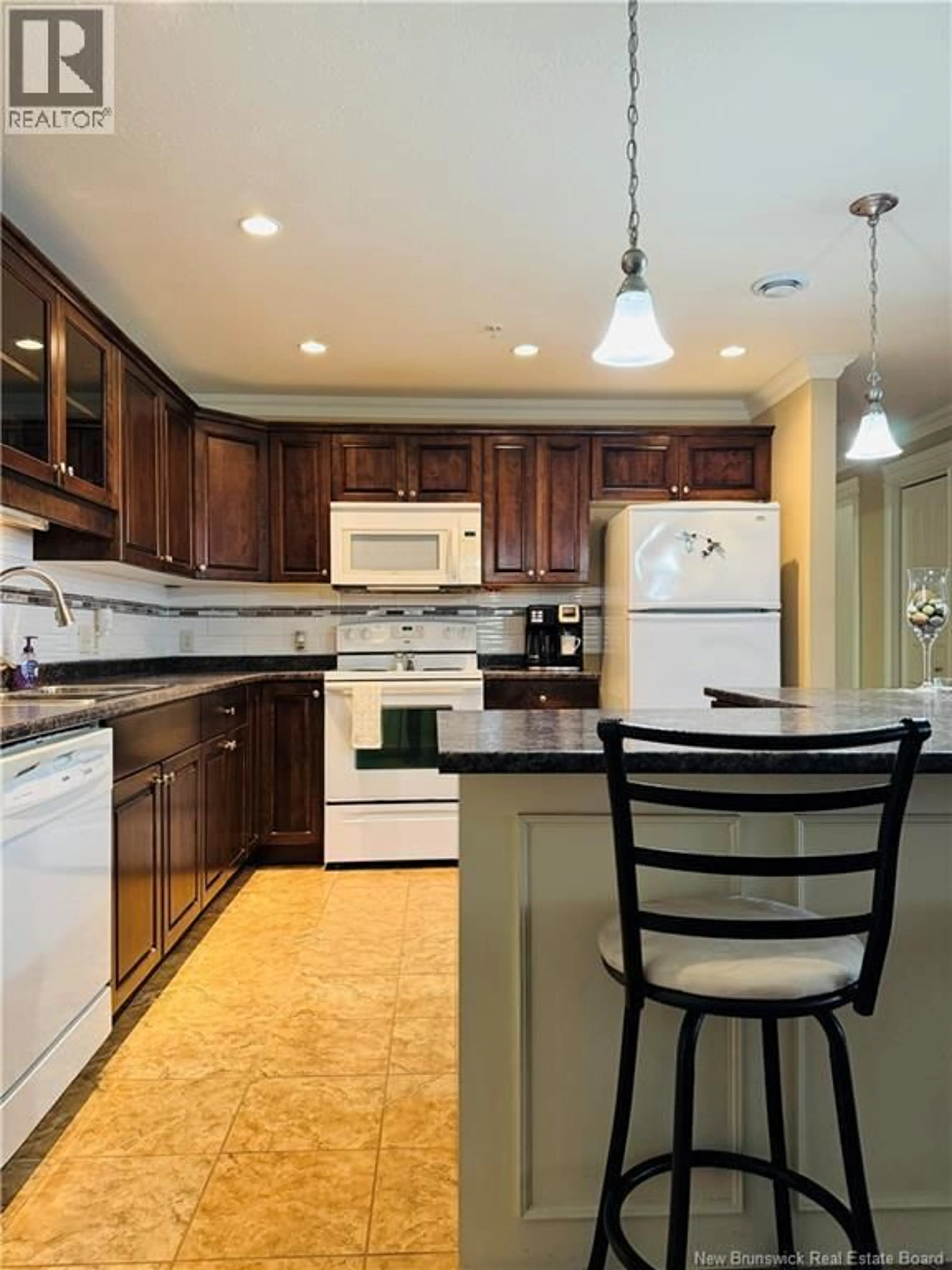 Standard kitchen, ceramic/tile floor for 105 - 165 VALCOUR DRIVE, Fredericton New Brunswick E3C0H5