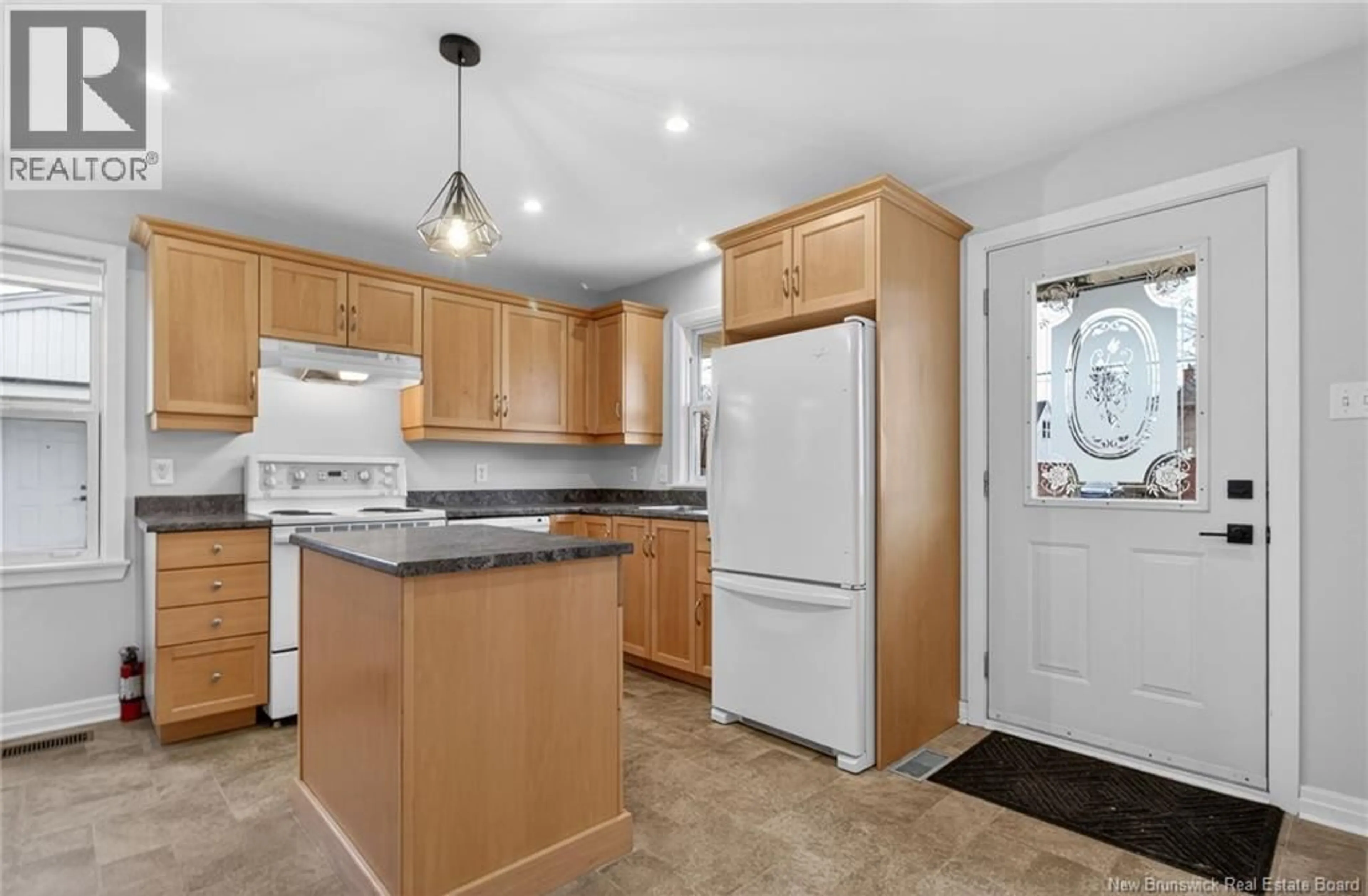 Standard kitchen, unknown for 33 HOWS CRESCENT, Moncton New Brunswick E1E1S9