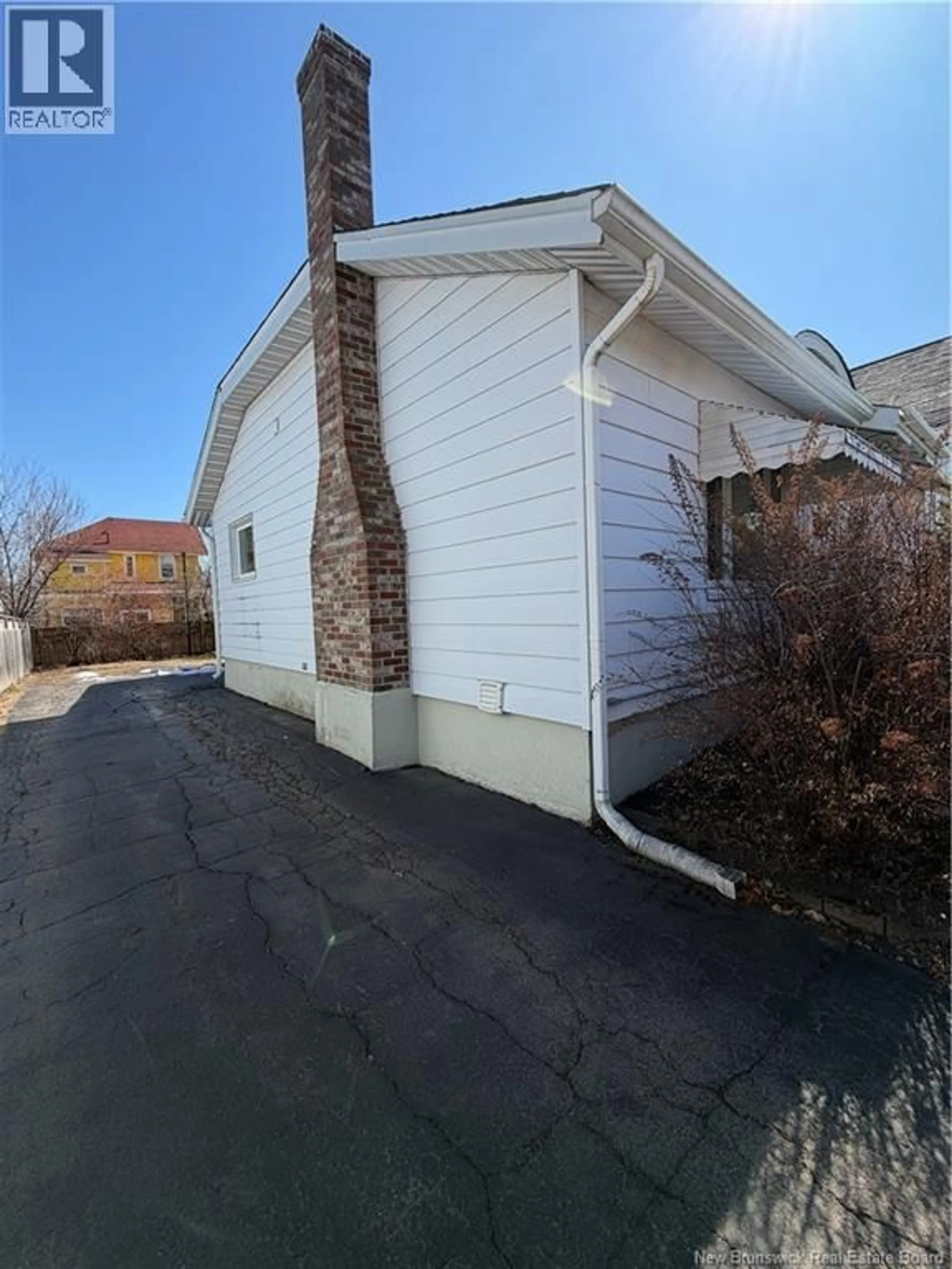 Unknown for 37 WINTER AVENUE, Moncton New Brunswick E1C5X2