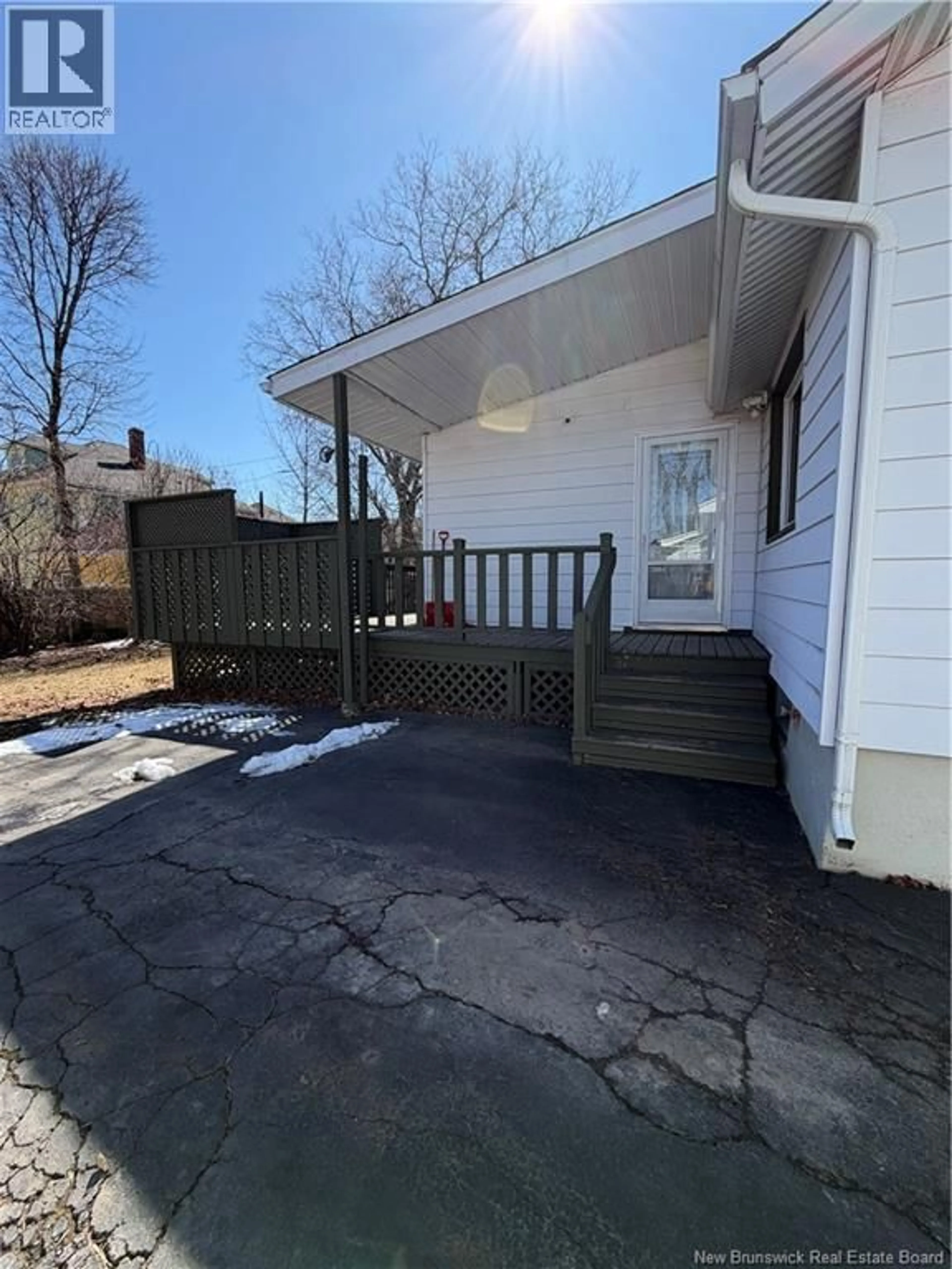 Unknown for 37 WINTER AVENUE, Moncton New Brunswick E1C5X2