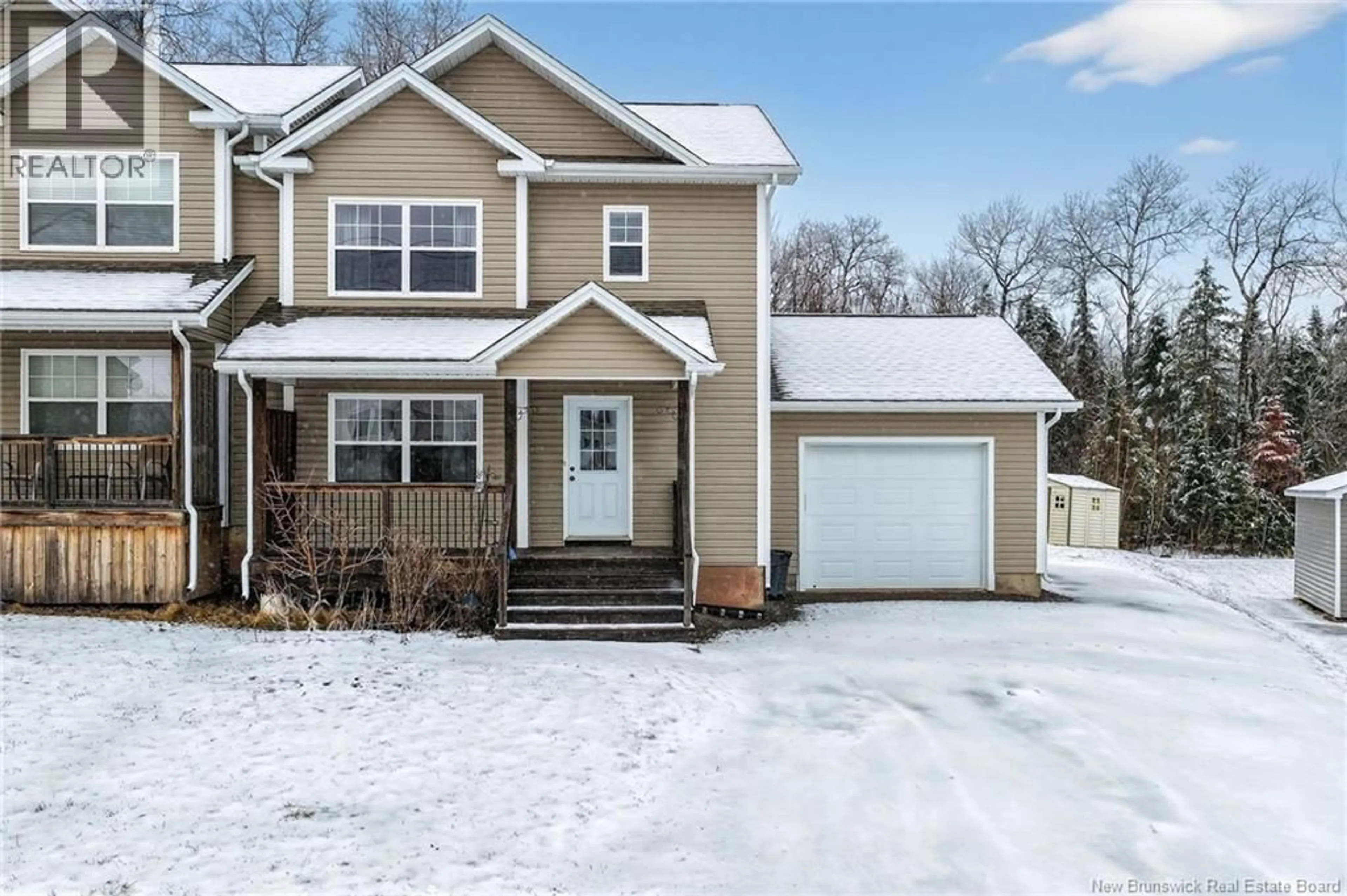 Home with vinyl exterior material, street for 171 SENESE, Moncton New Brunswick E1E0B9