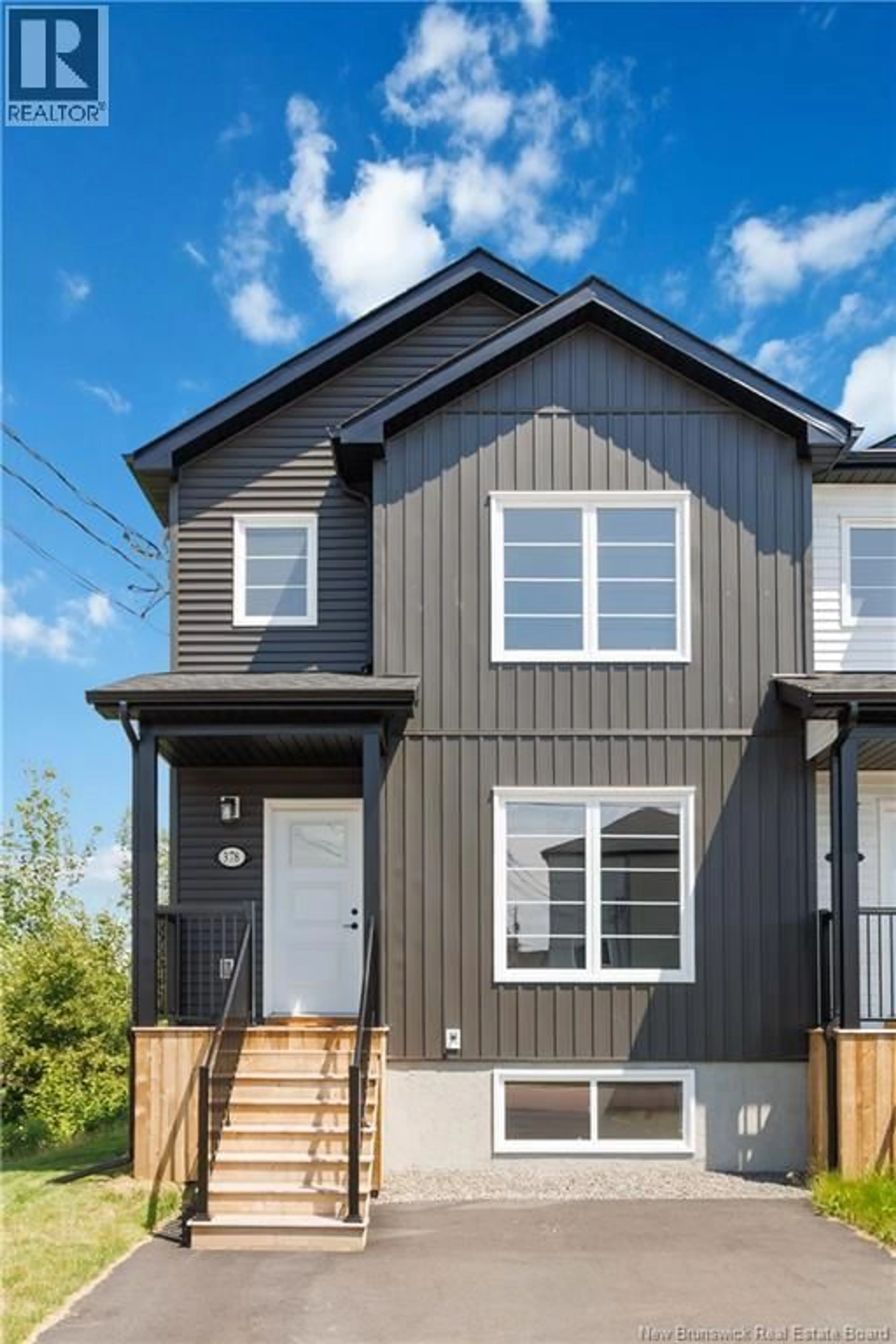 Home with vinyl exterior material, street for 378 DAMIEN, Dieppe New Brunswick E1A0H3