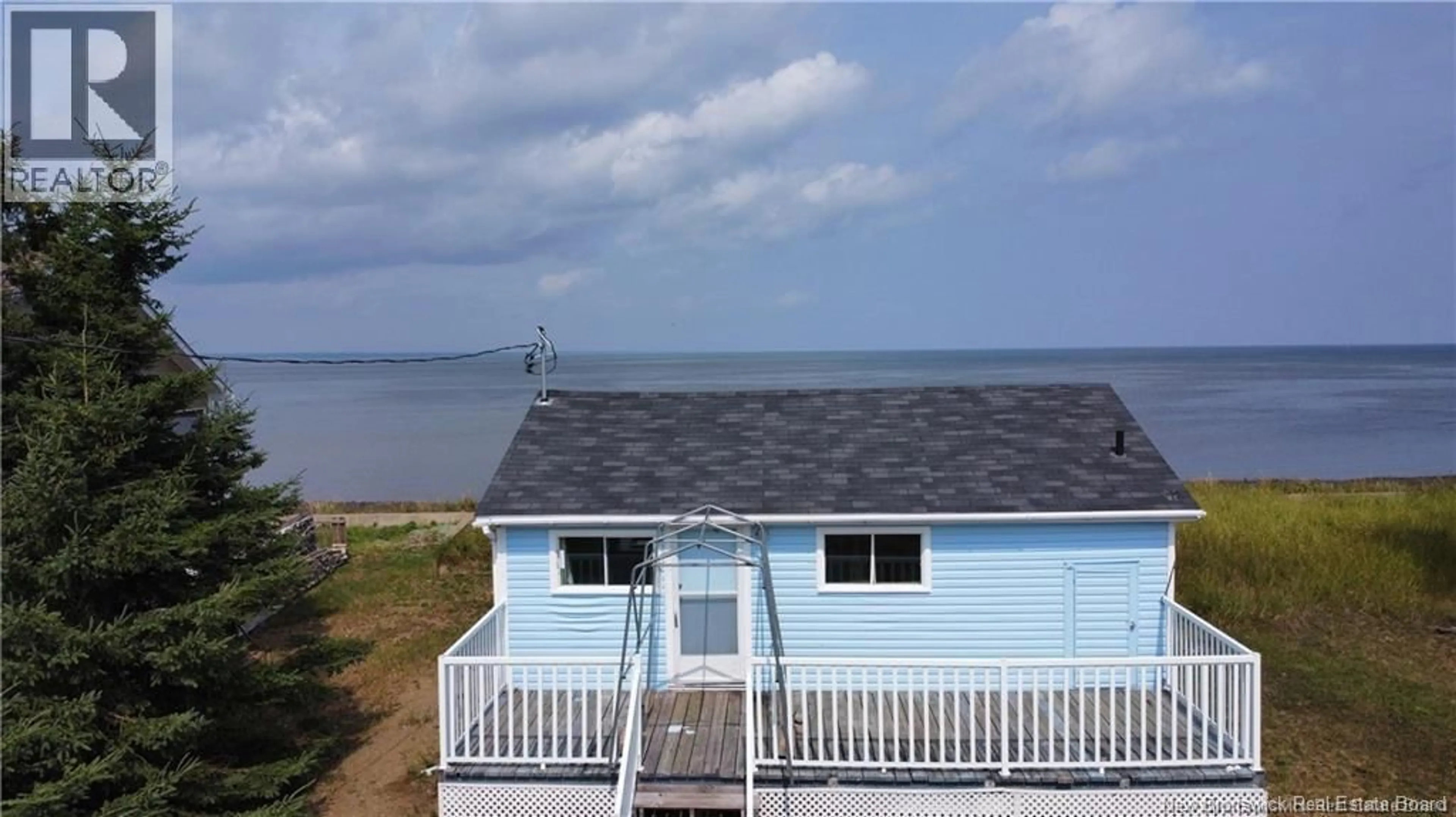 A pic from outside/outdoor area/front of a property/back of a property/a pic from drone, water/lake/river/ocean view for 345 BAYSHORE DRIVE, Bathurst New Brunswick E2A6A5