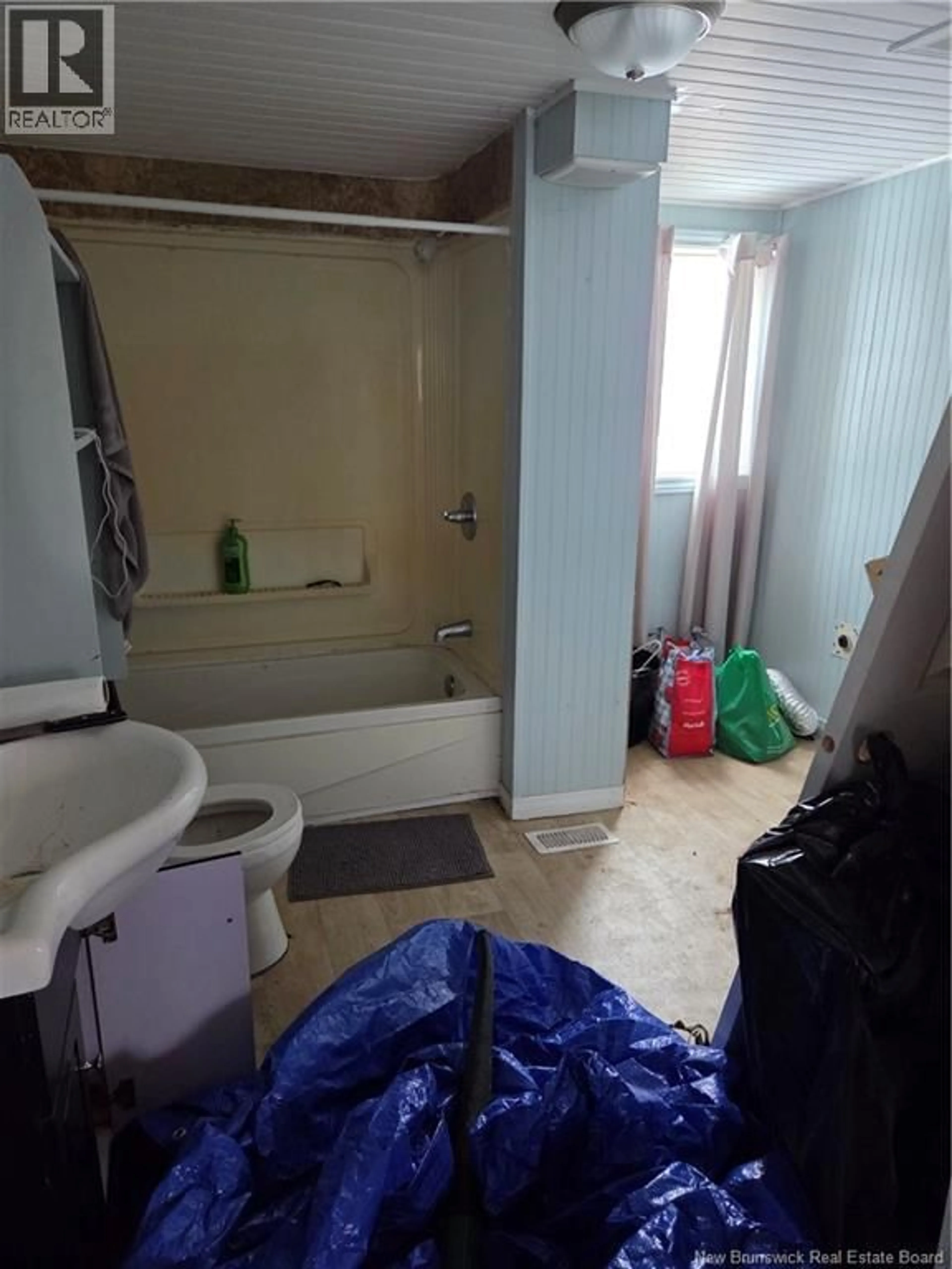 A pic of a room for 27 FORT, Port Elgin New Brunswick E4M1L1