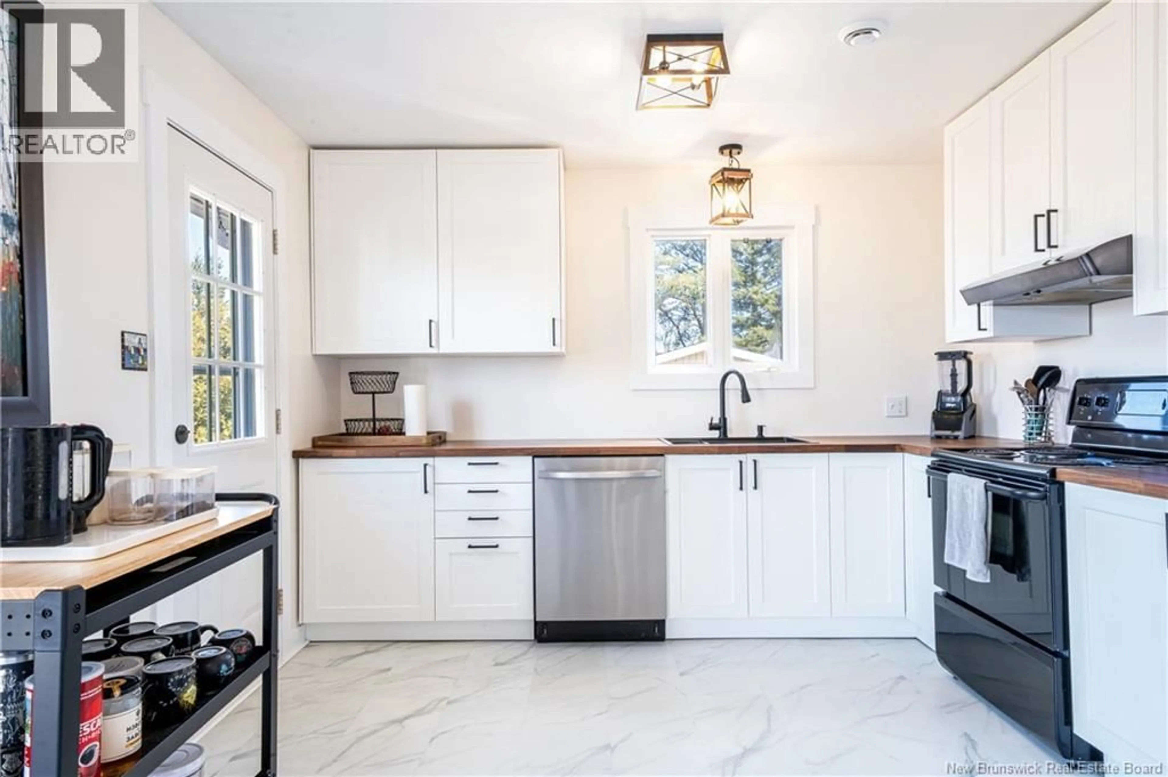 Unknown for 74 CARTIER STREET, Shediac New Brunswick E4P1L3