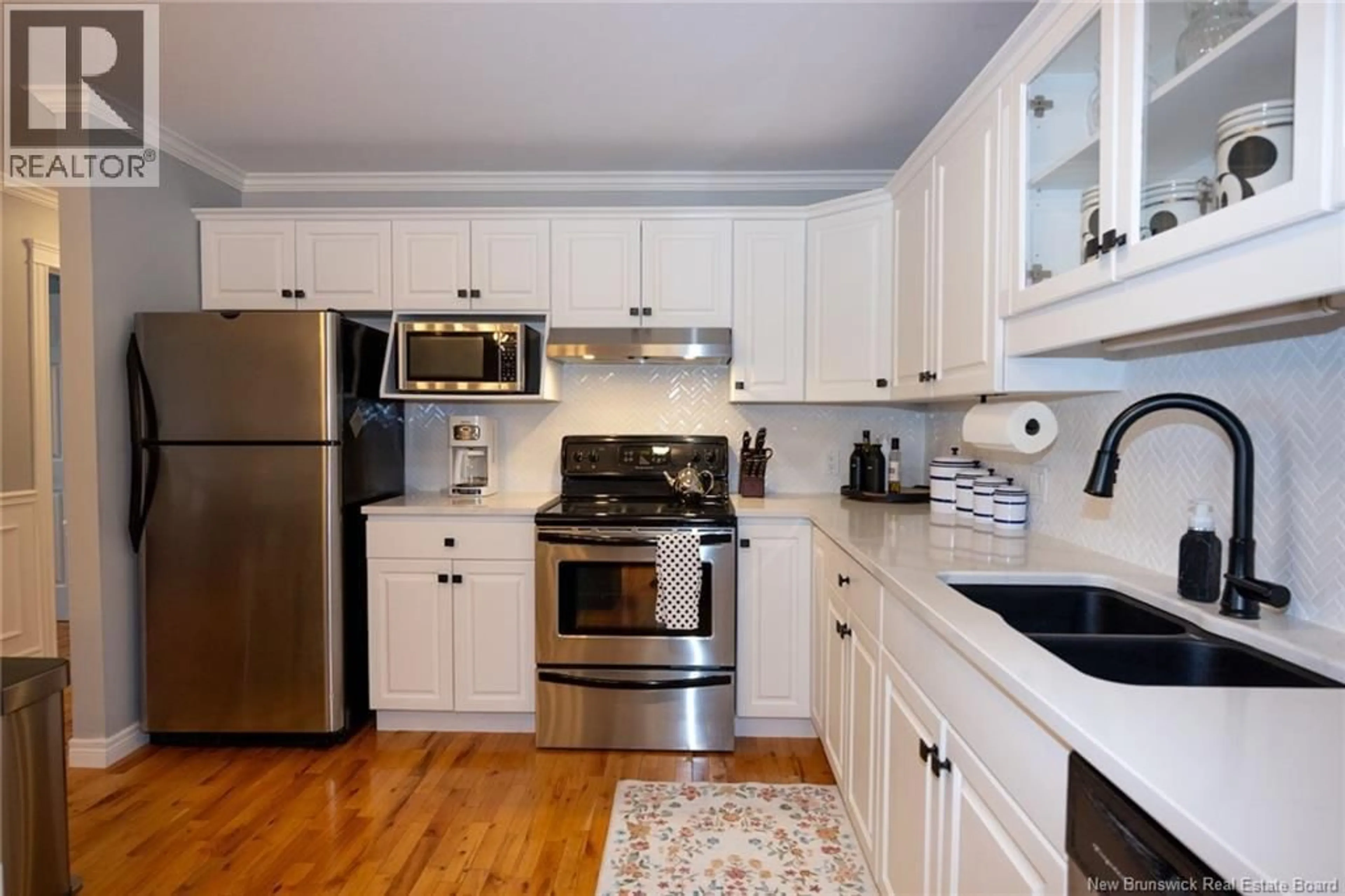 Standard kitchen, unknown for 20 - 35 LIAN STREET, Fredericton New Brunswick E3C0A8