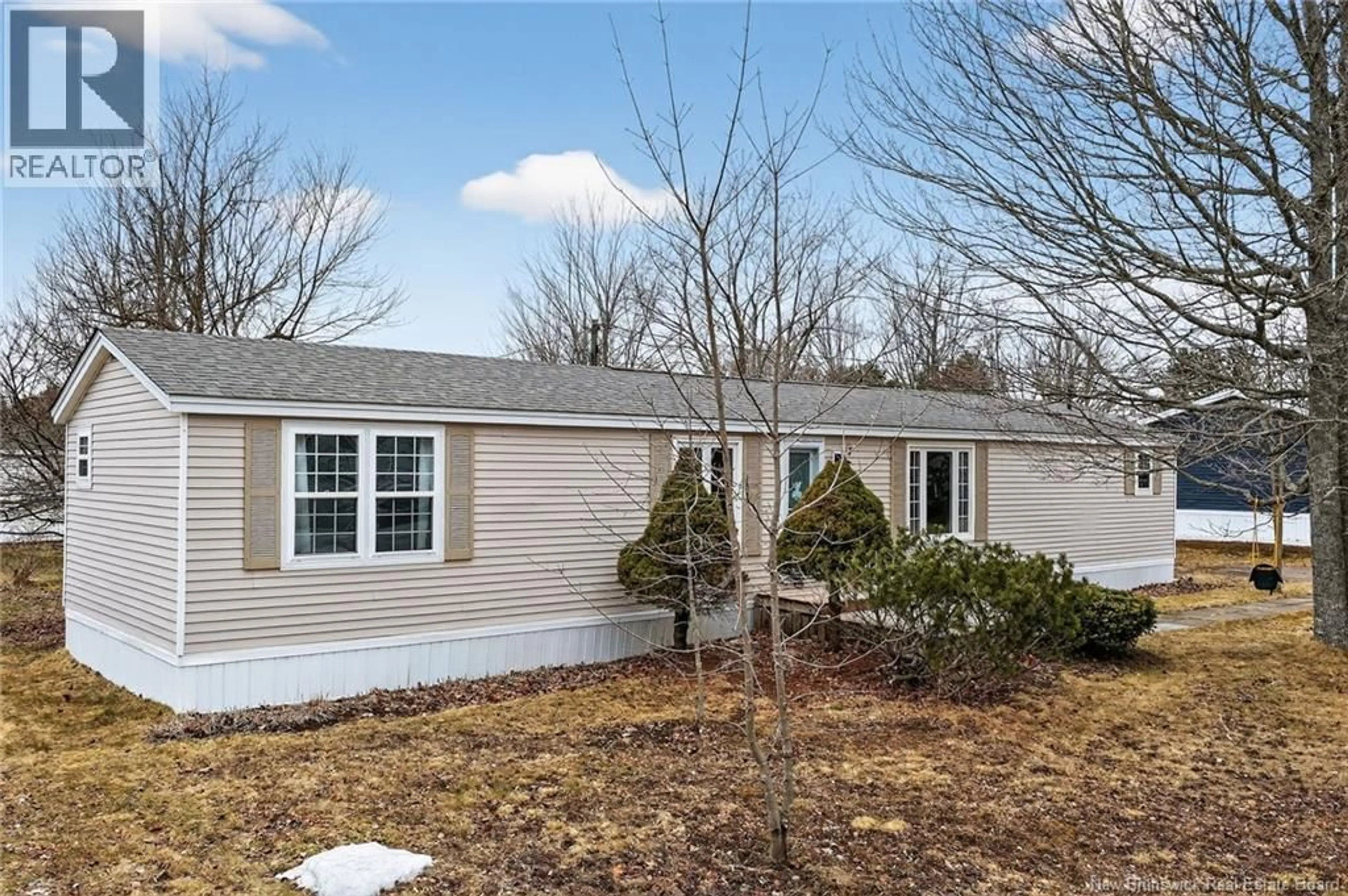 Home with vinyl exterior material, street for 7 KINGFISHER STREET, Moncton New Brunswick E1H2X8