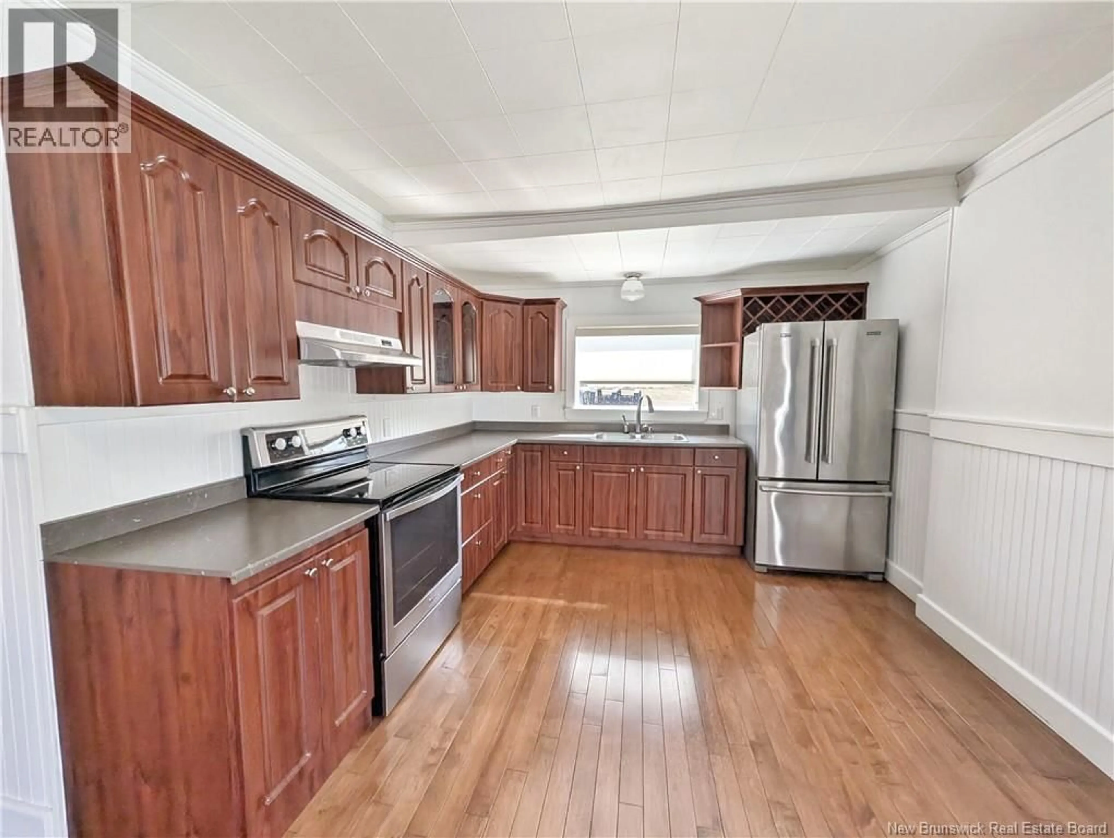 Standard kitchen, unknown for 294 BD ST PIERRE E, Caraquet New Brunswick E1W1B5