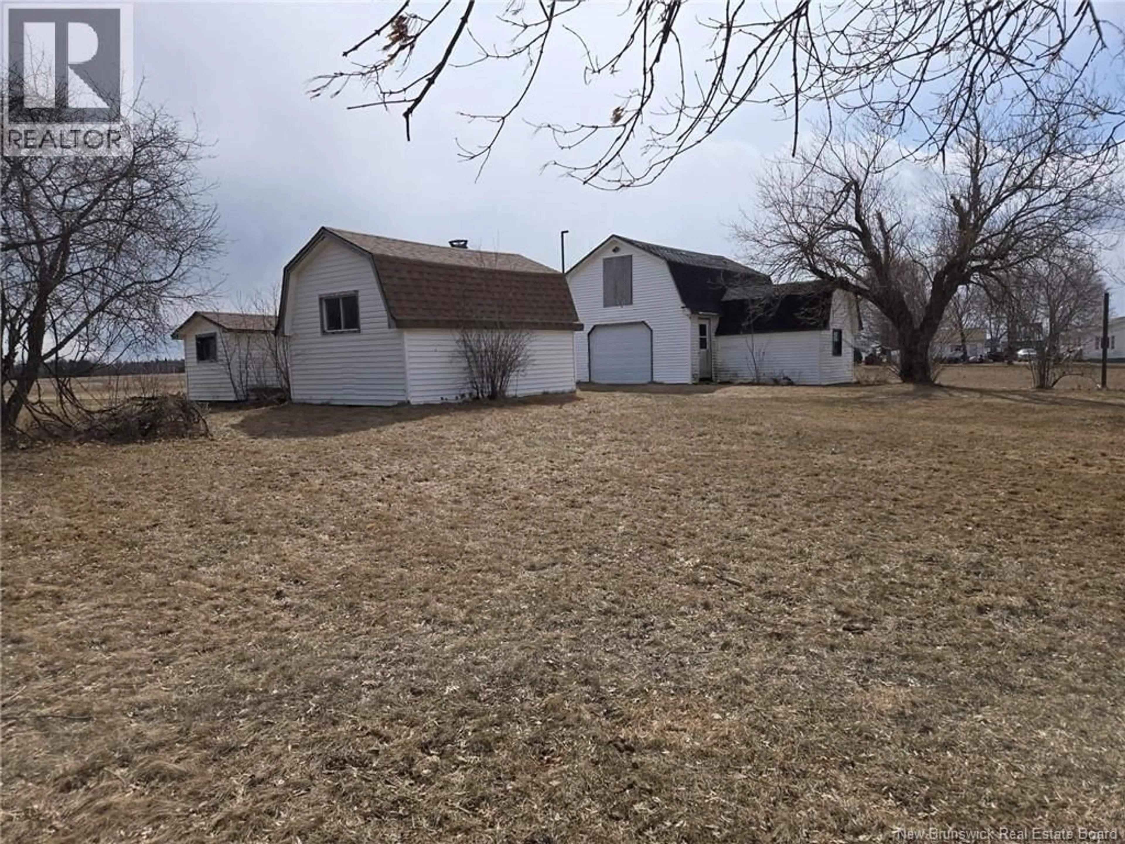 A pic from outside/outdoor area/front of a property/back of a property/a pic from drone, street for 1109 SAINT- JOSEPH, Sainte-Marie-De-Kent New Brunswick E4S4C7