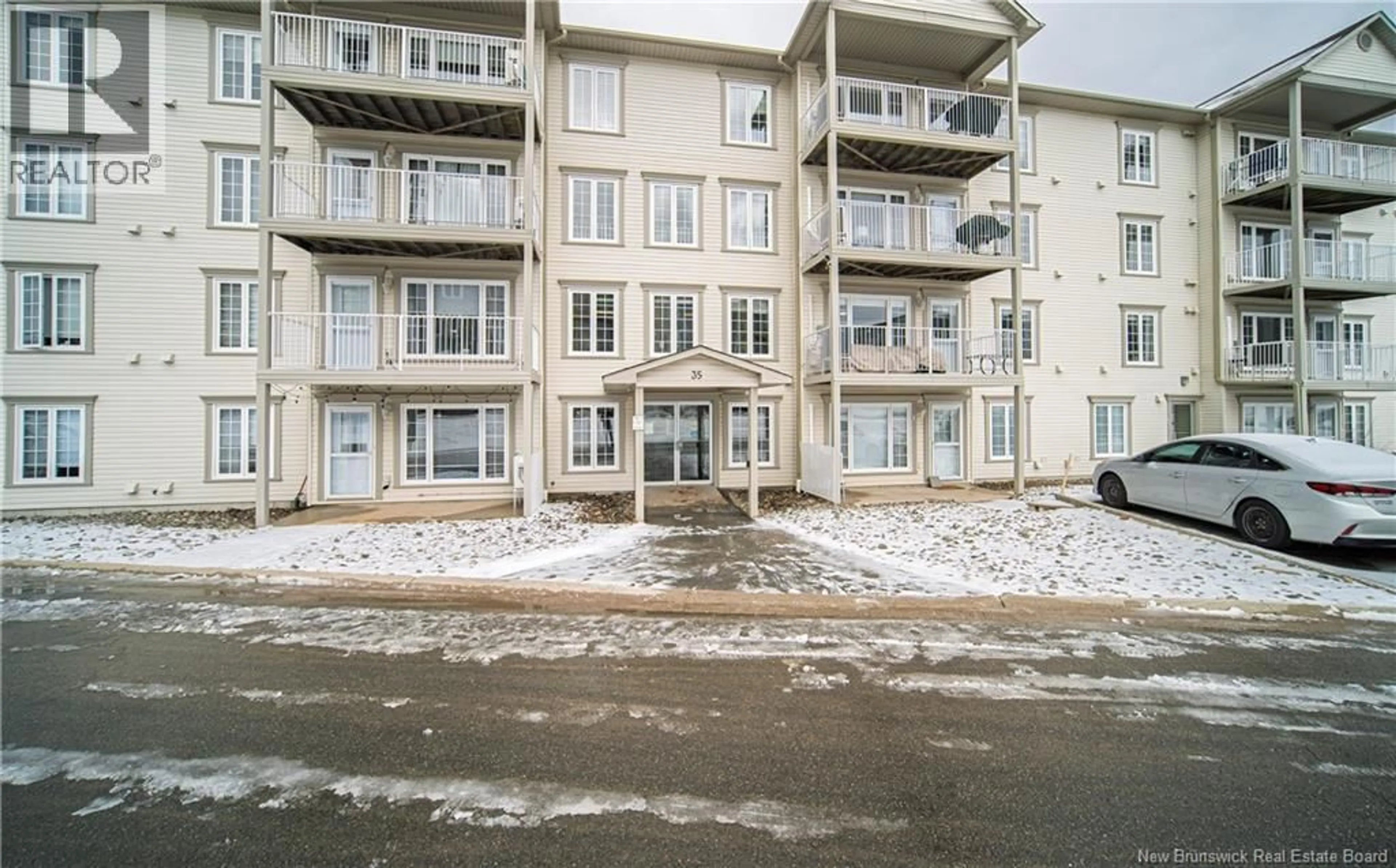 Patio, unknown for 11 - 35 LIAN STREET, Fredericton New Brunswick E3C0A8