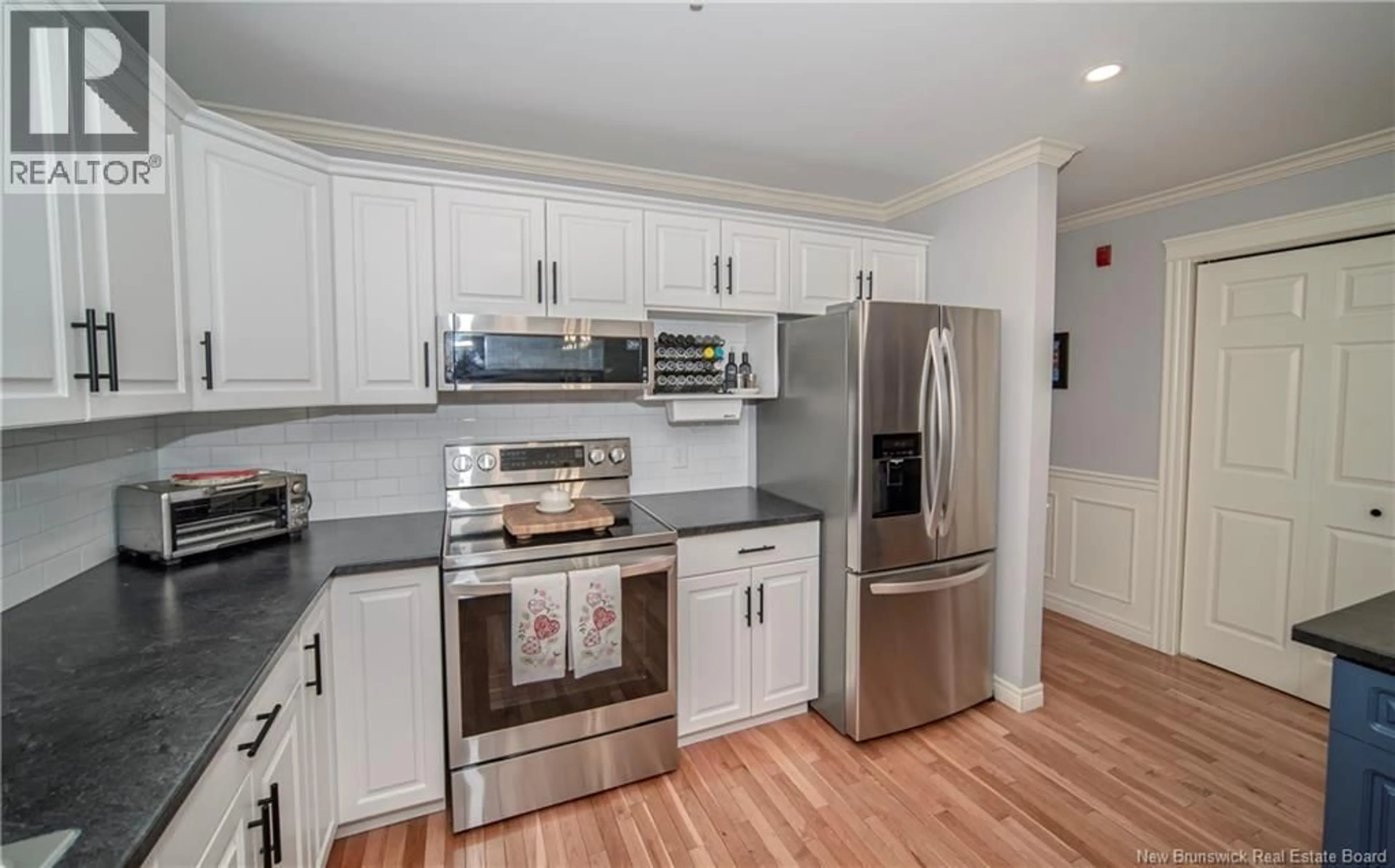 Standard kitchen, unknown for 11 - 35 LIAN STREET, Fredericton New Brunswick E3C0A8