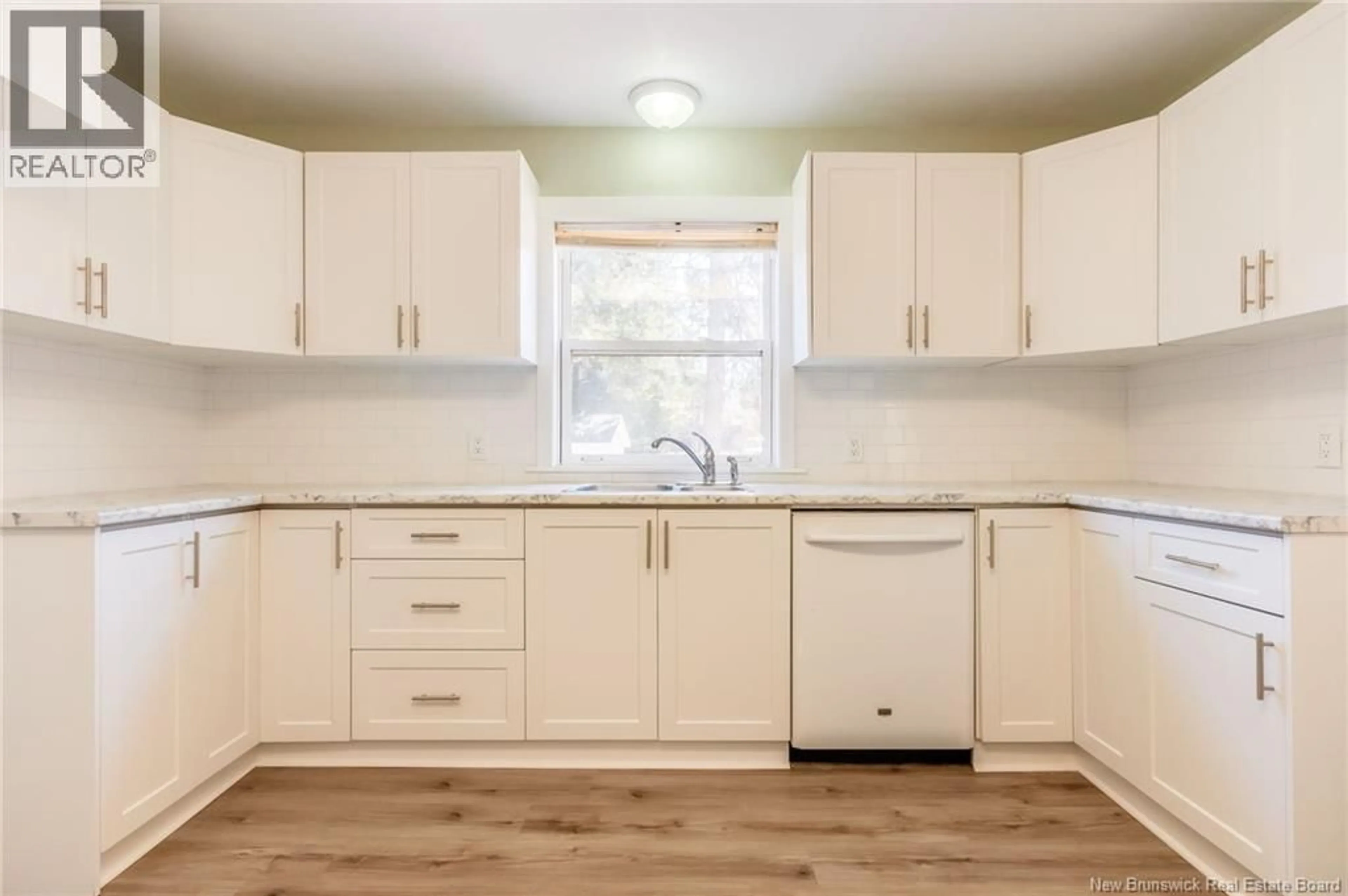 Standard kitchen, unknown for 130 AUDREY ROAD, Riverview New Brunswick E1B1P5