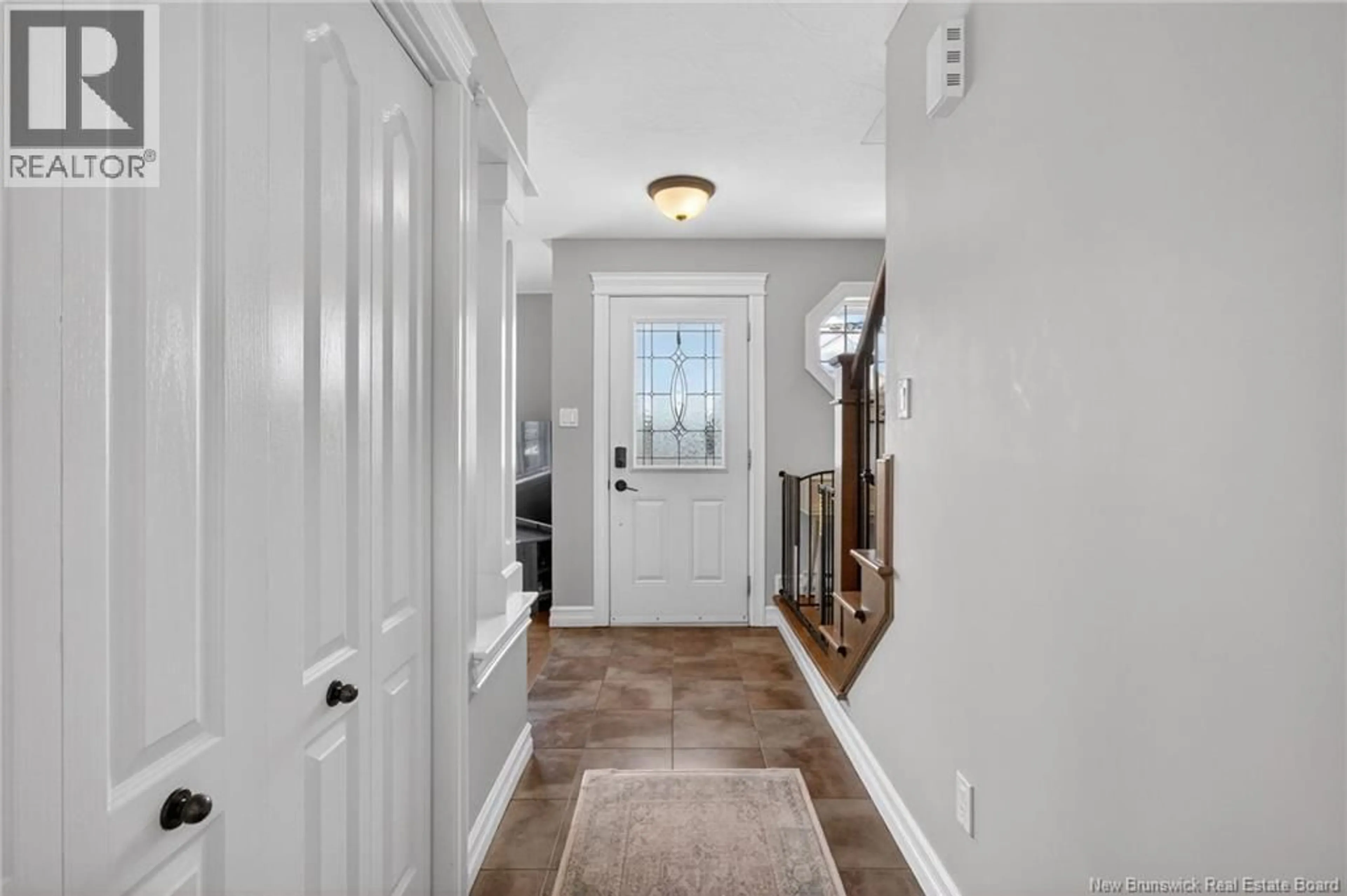 Indoor entryway for 53 NAPLES, Moncton New Brunswick E1G0Y1