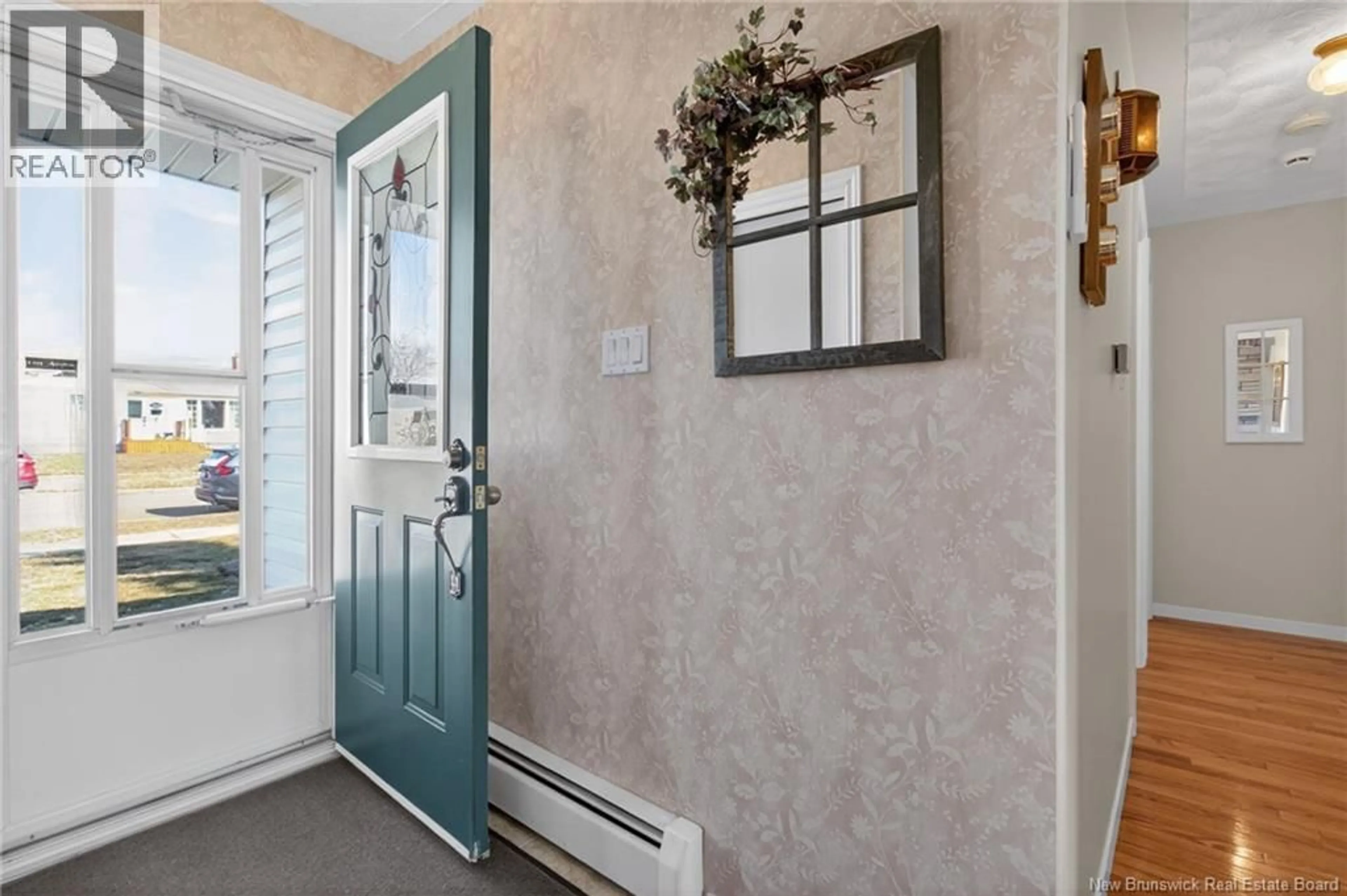 Indoor entryway for 131 QUEEN MARY ROAD, Moncton New Brunswick E1A3P4