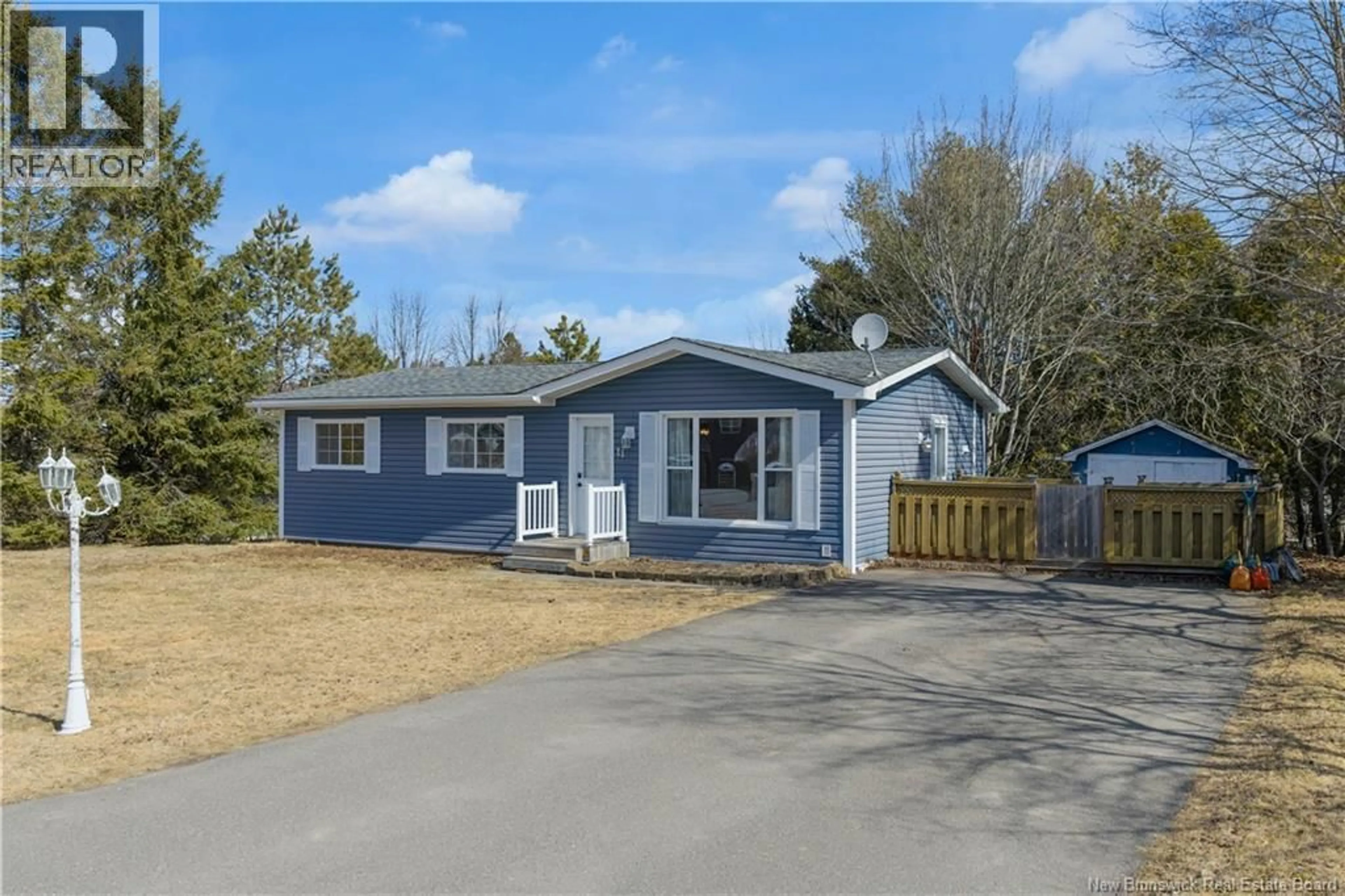 Home with vinyl exterior material, street for 11 YANDALL DRIVE, Quispamsis New Brunswick E2E1T5