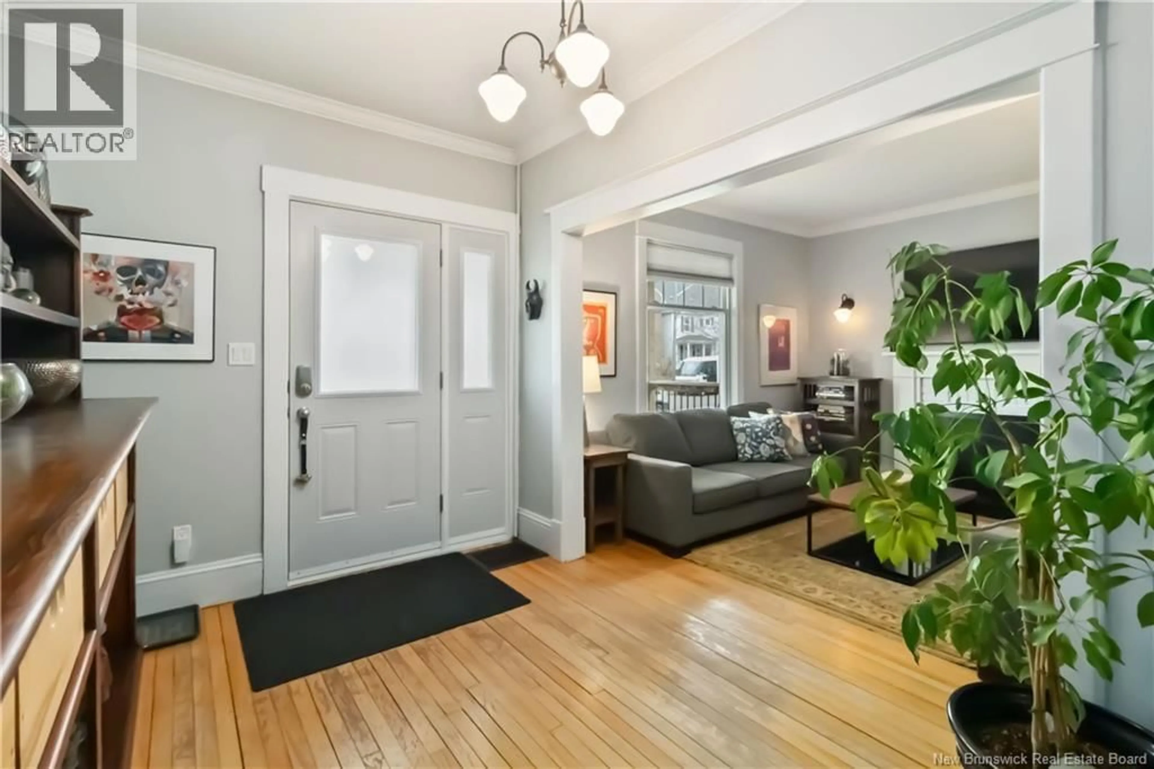 Indoor entryway for 315-317 CAMERON STREET, Moncton New Brunswick E1C5Z5