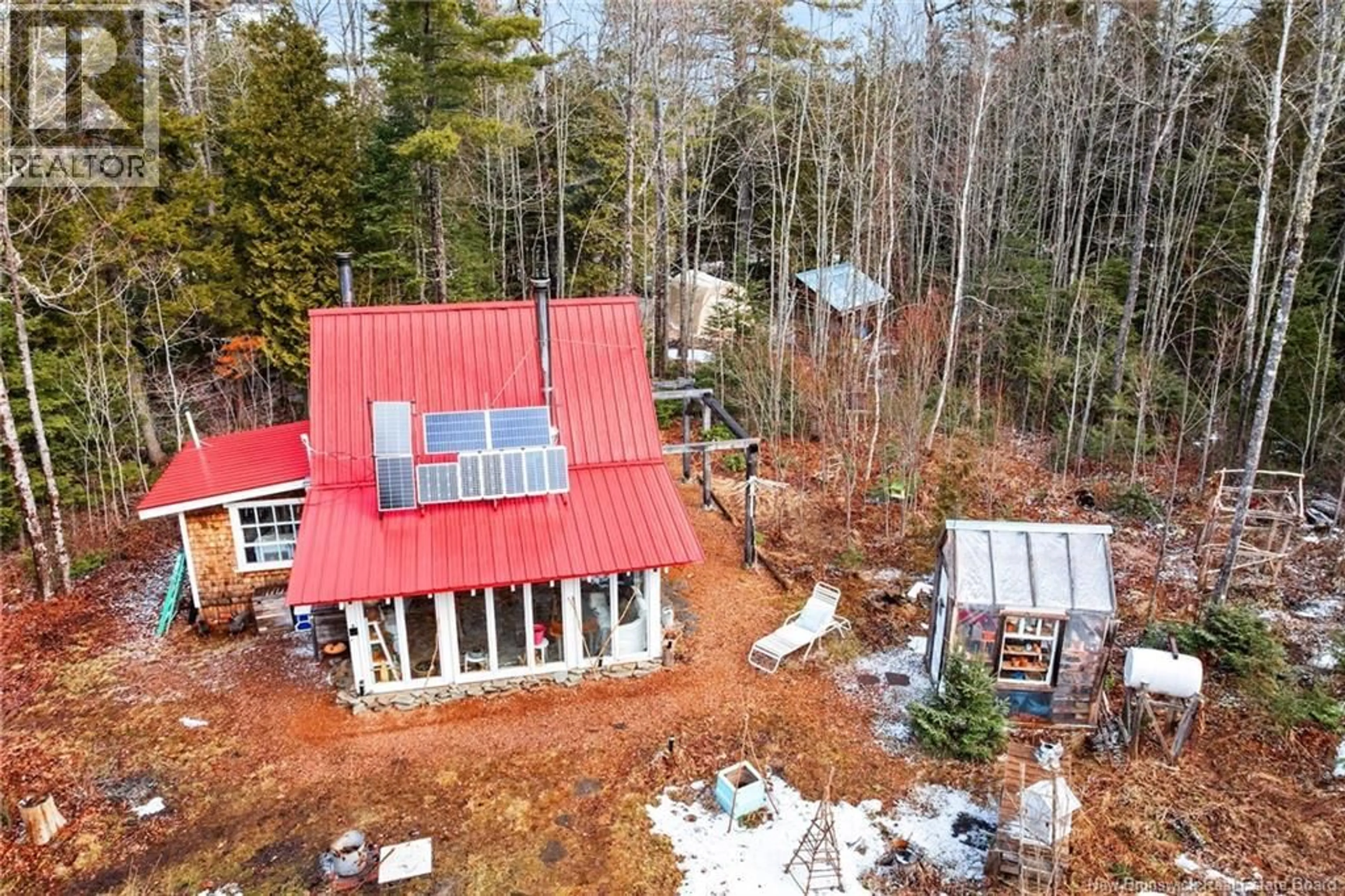 A pic from outside/outdoor area/front of a property/back of a property/a pic from drone, unknown for 225 CUMBERLAND POINT ROAD, Cumberland Bay New Brunswick E4A3J1