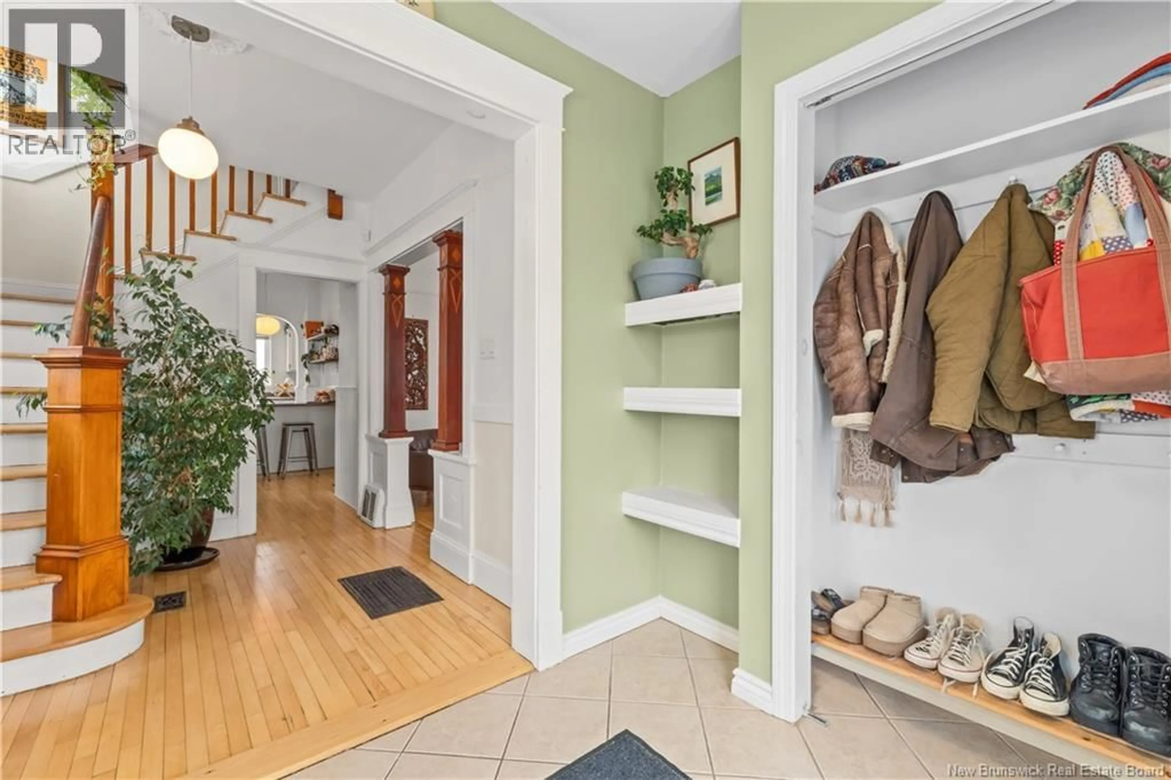 Indoor entryway for 268 DOMINION STREET, Moncton New Brunswick E1C6H3