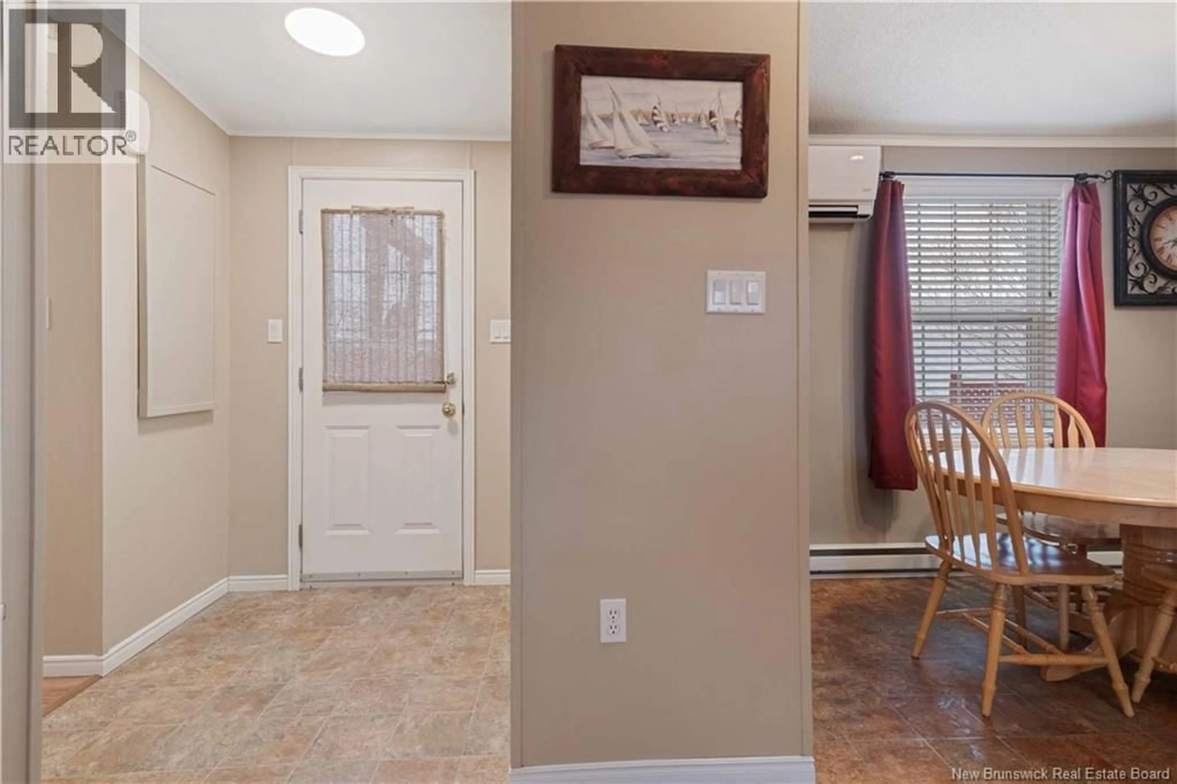 Indoor entryway for 73 ANDRE, Dieppe New Brunswick E1A7C4