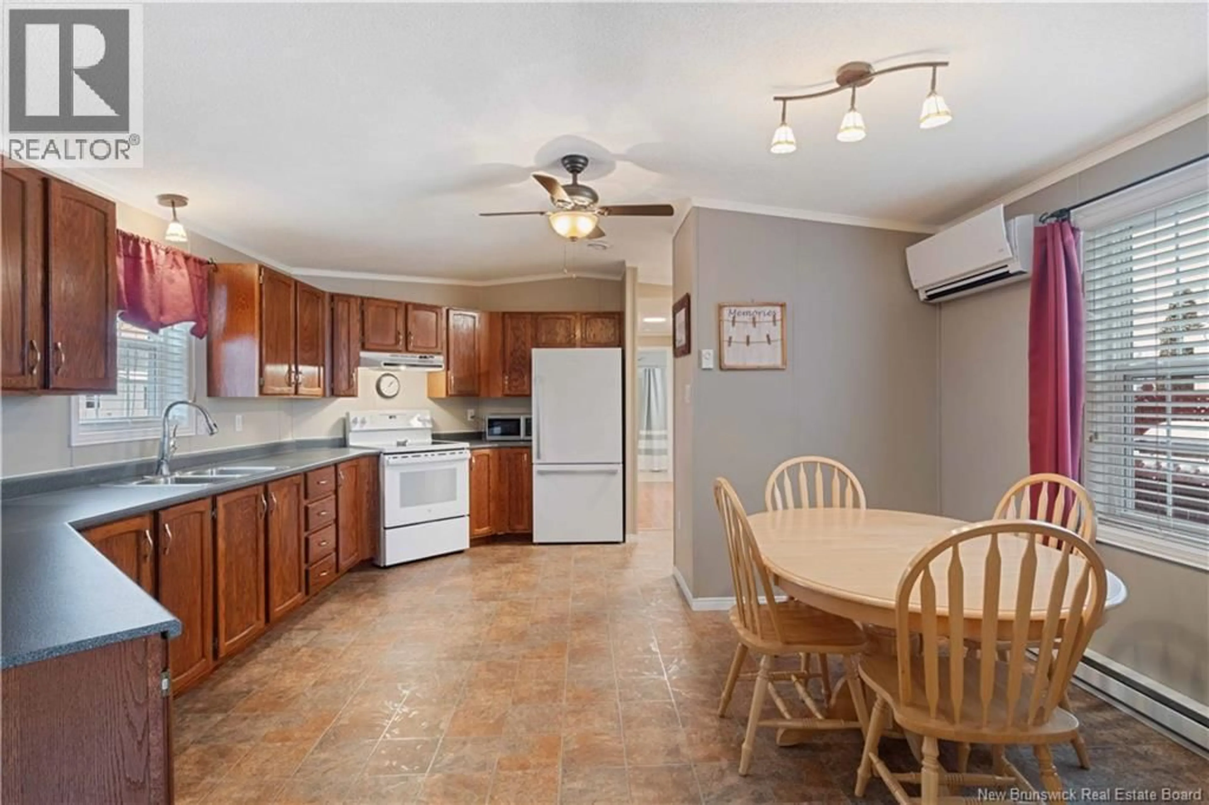 Standard kitchen, ceramic/tile floor for 73 ANDRE, Dieppe New Brunswick E1A7C4