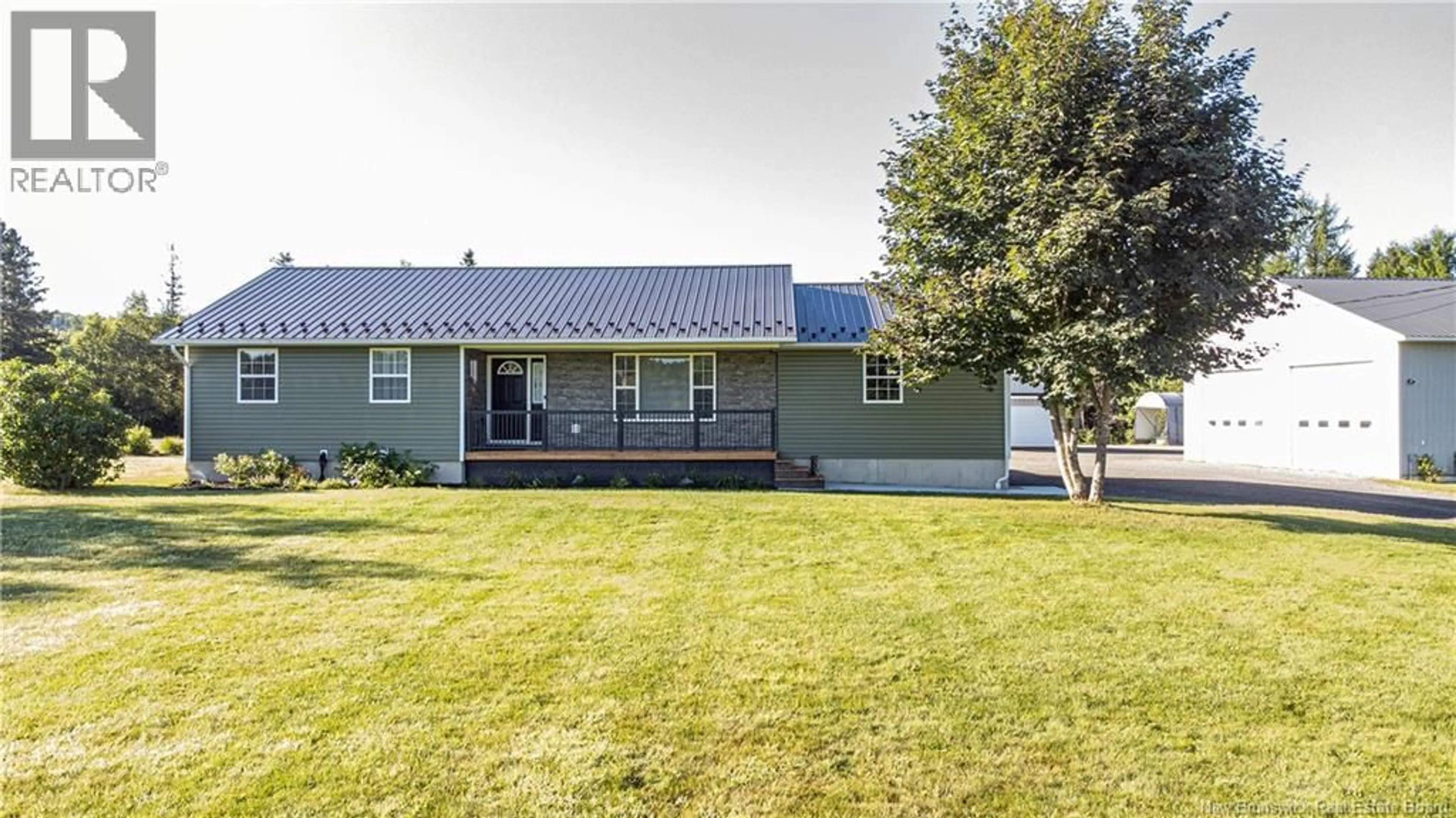 Home with vinyl exterior material, unknown for 1319 RTE 104, Upper Keswick New Brunswick E6L2G8