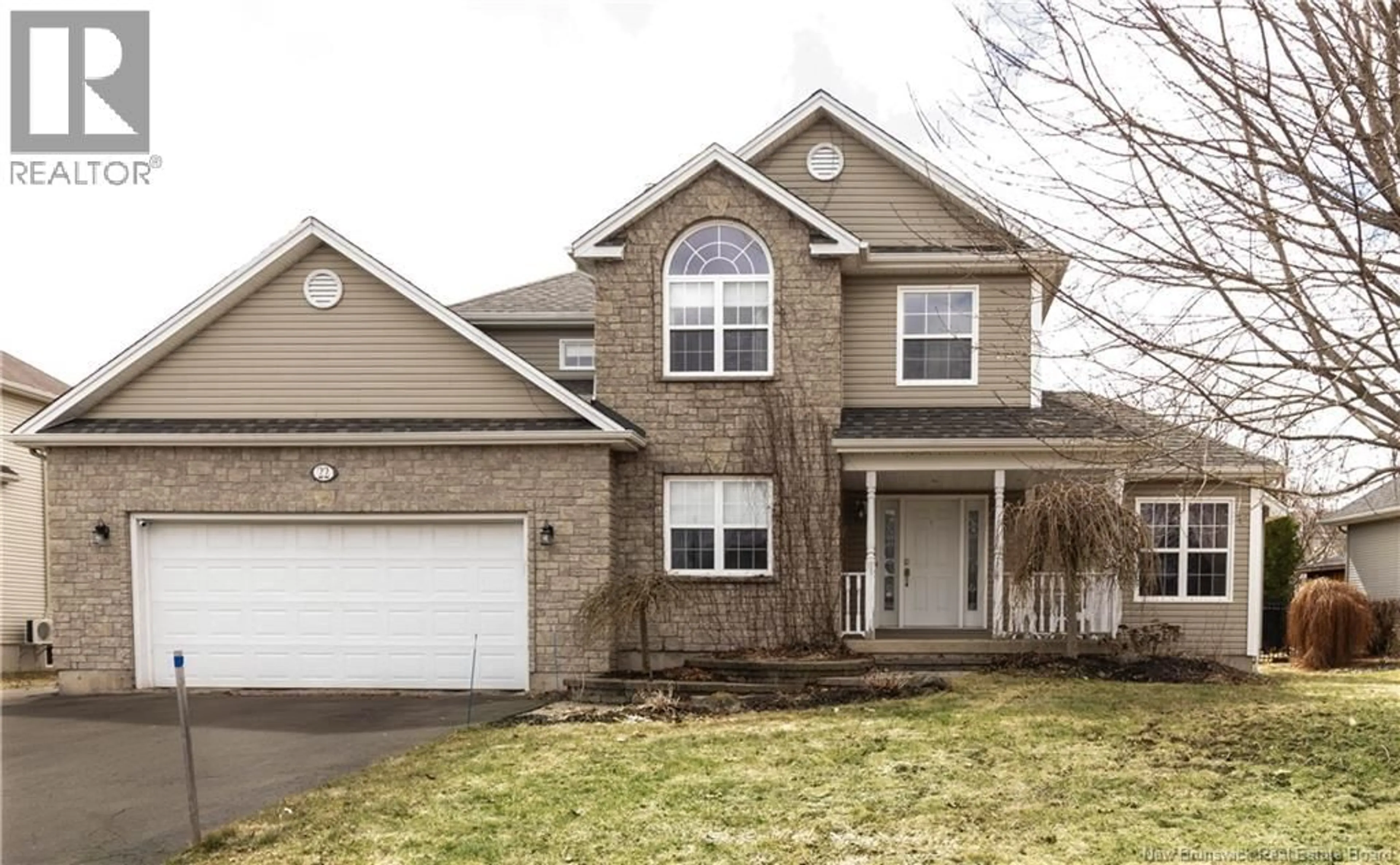 Home with vinyl exterior material, street for 22 BELLEROSE COURT, Moncton New Brunswick E1G4Y1