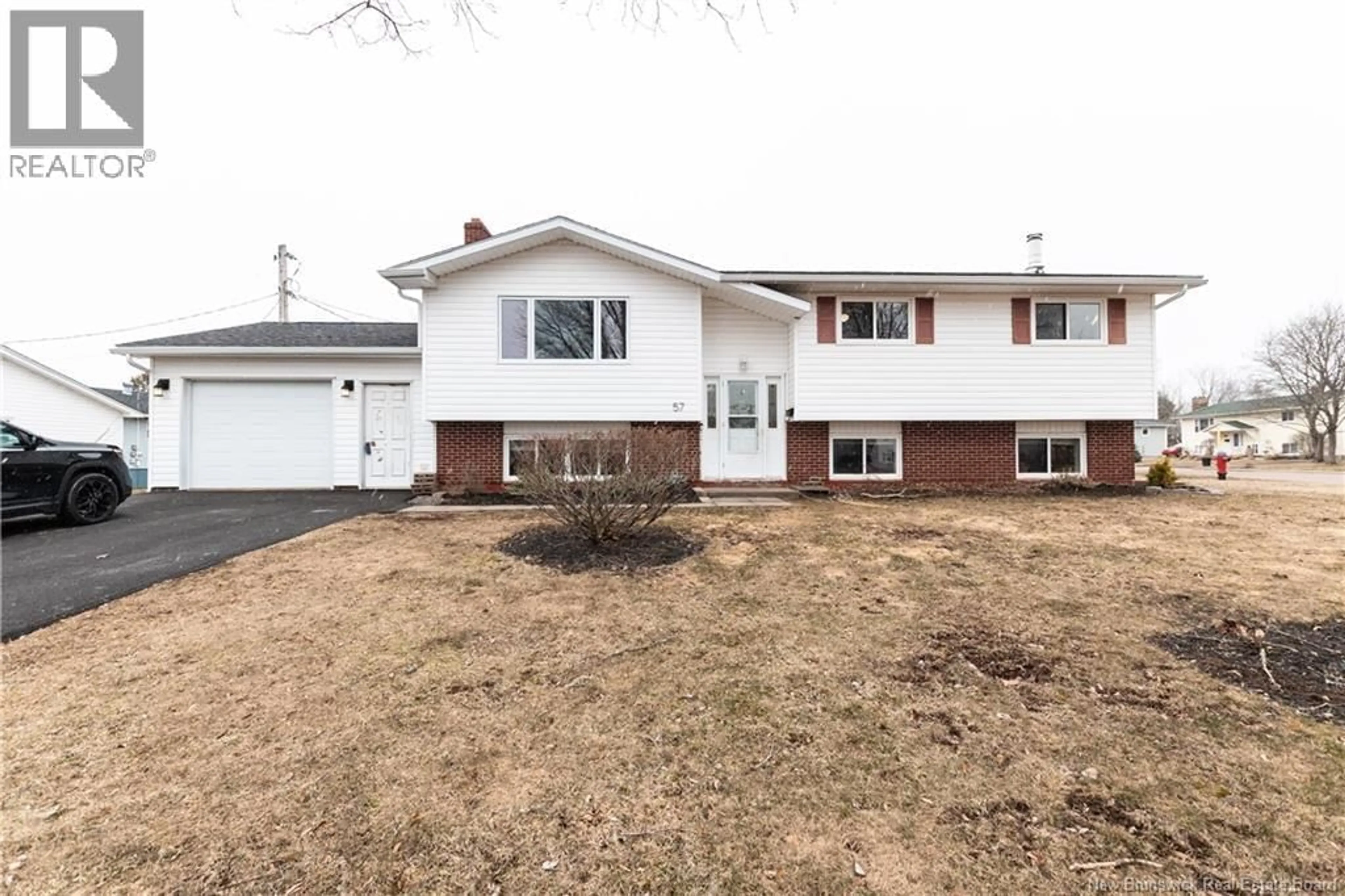 Home with vinyl exterior material, street for 57 WARREN AVENUE, Riverview New Brunswick E1B3R8